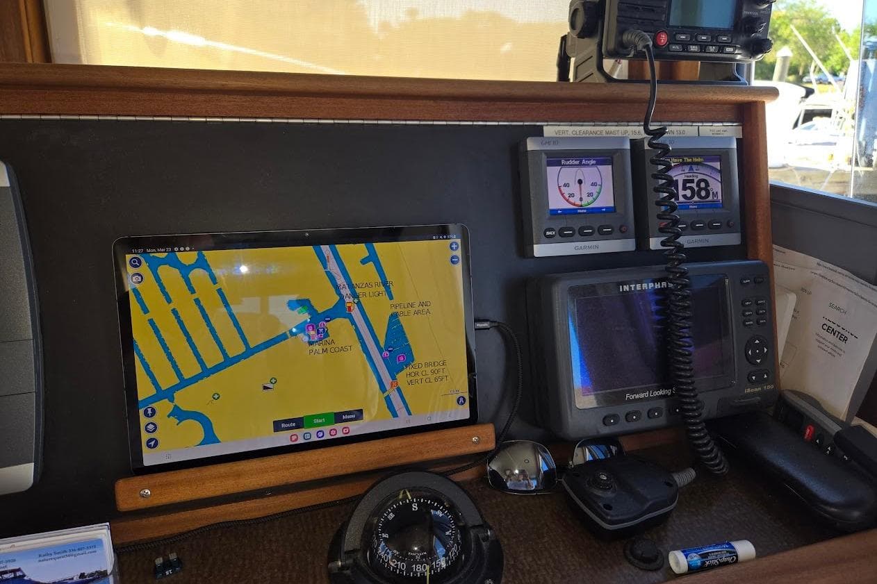Pilothouse navigation equipment on a 2010 American Tug "34" Pilothouse Trawler.