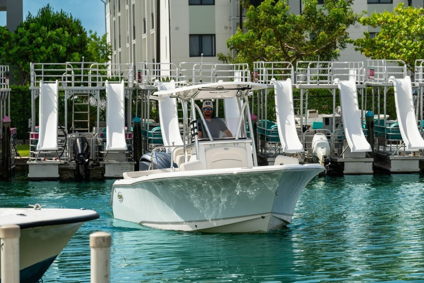2023 Sea Hunt 234 Ultra - Image 21