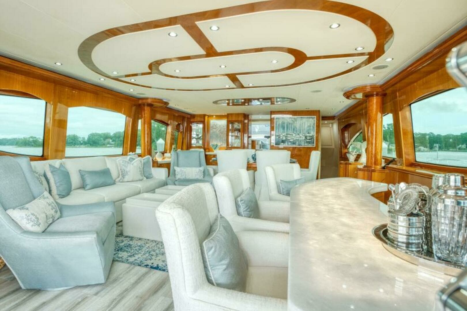 2007 Hatteras 80 Enclosed Bridge - Image 14