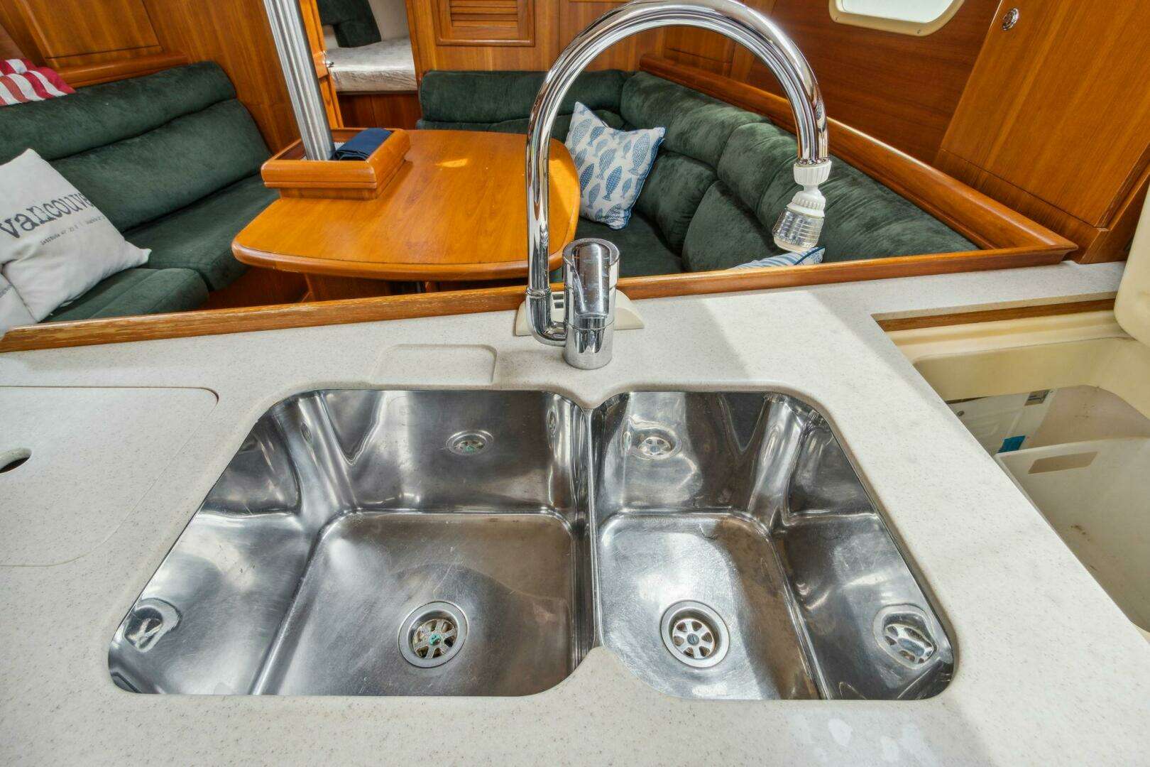 2003 Hunter 356 - Image 45