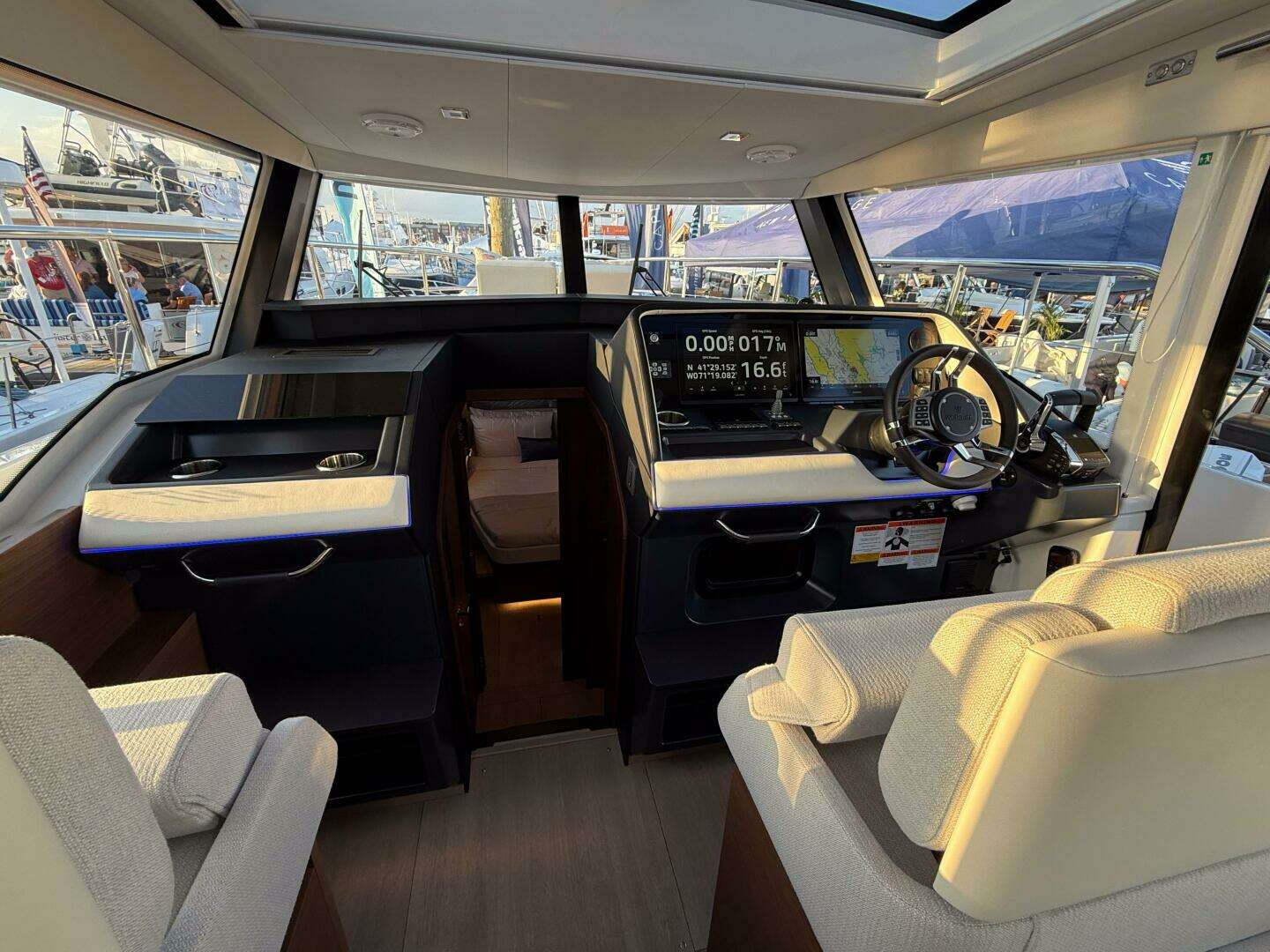 2026 Wellcraft 44 Explorer - Image 2