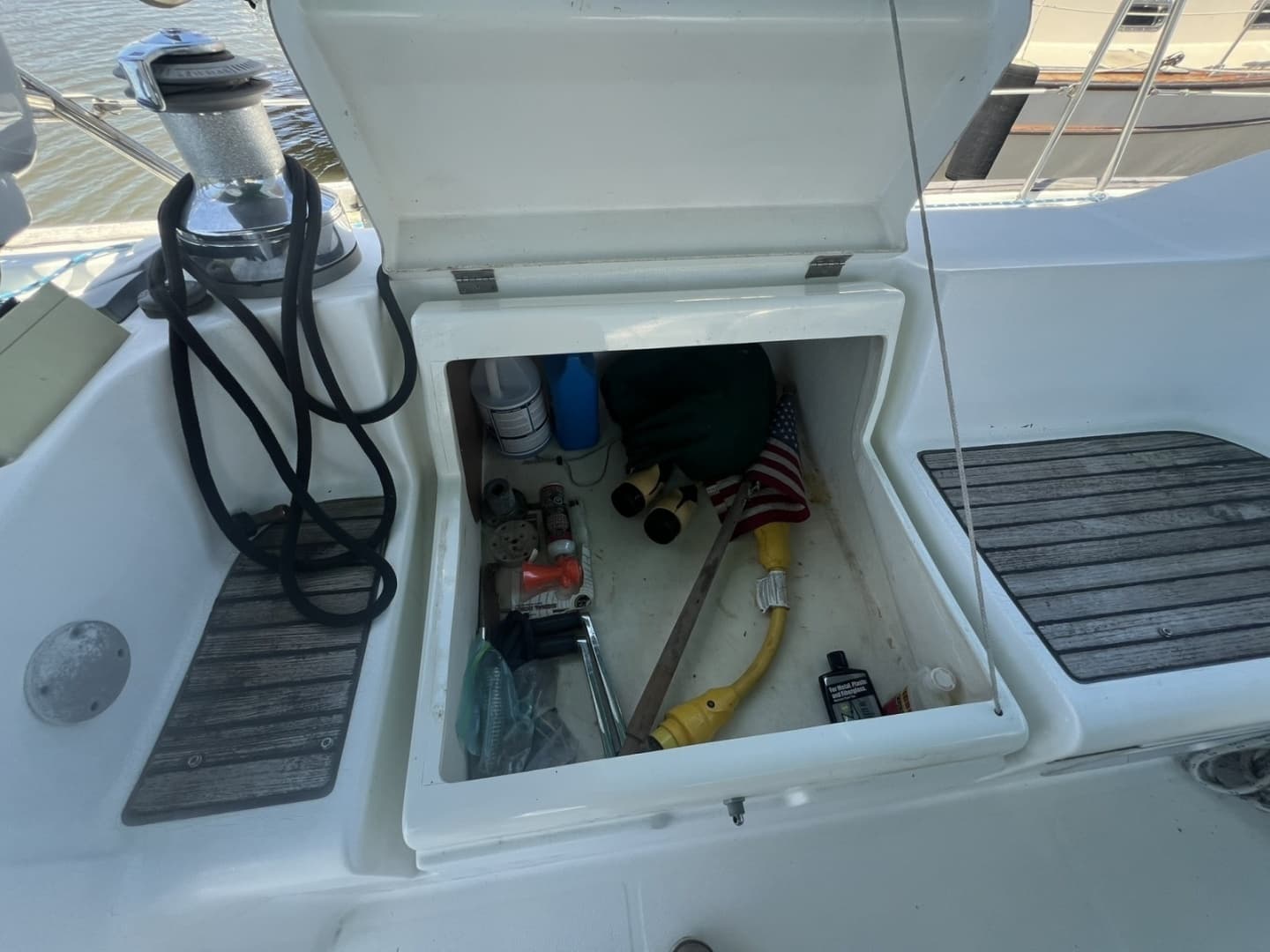 2001 Beneteau Oceanis 473 - Image 18
