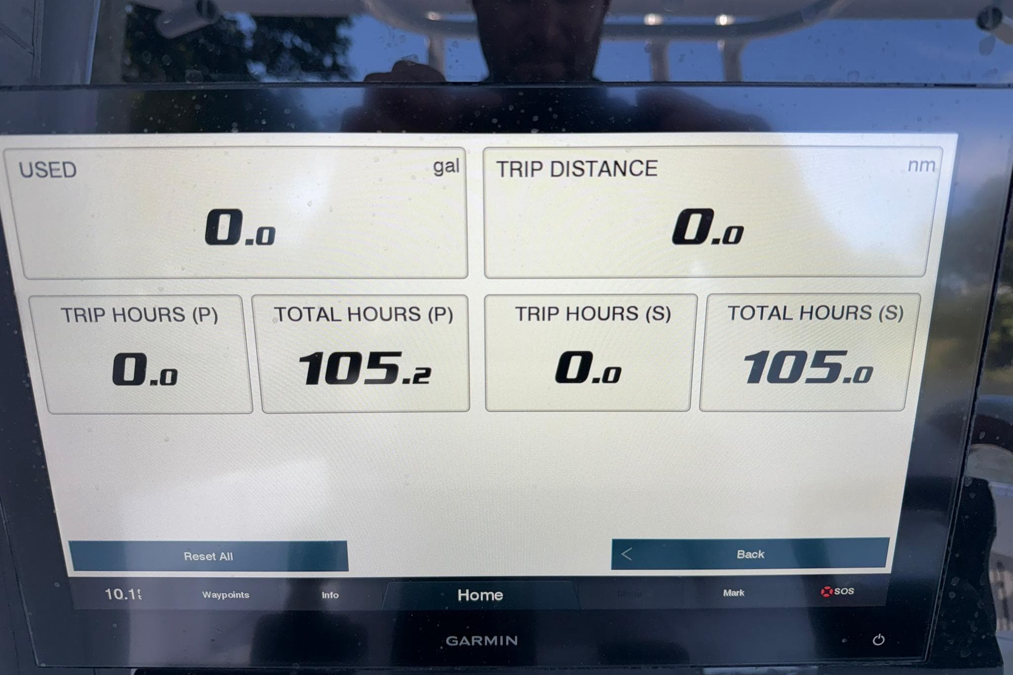 Dashboard display of a 2021 Jupiter 38 HFS showing trip and total hours.