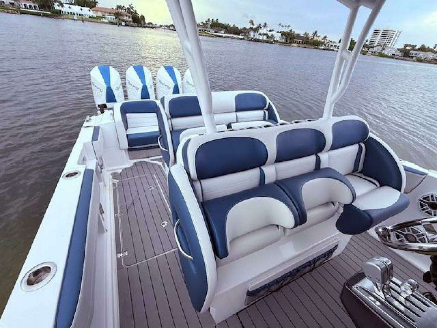 2022 Nor-Tech 390 Sport Center Console - Image 32