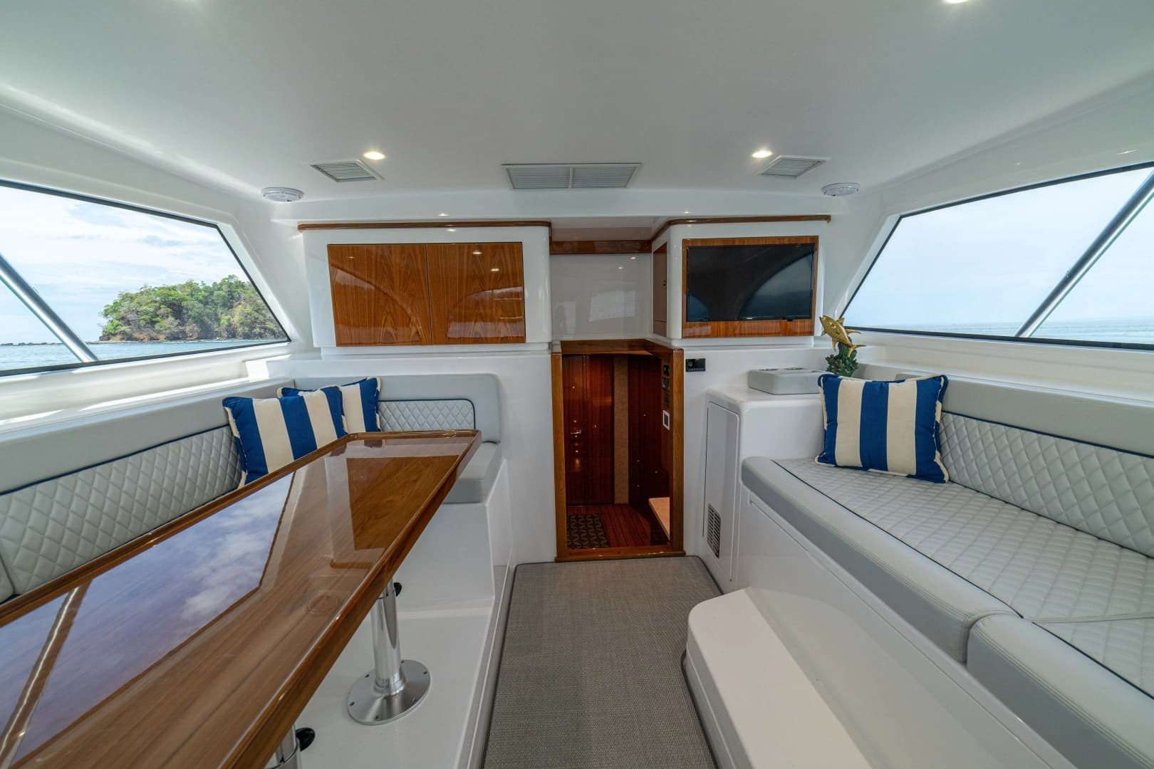 2023 Viking 46 Billfish - Image 9