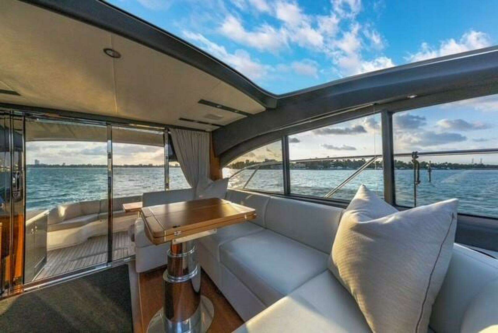 2017 Princess V48 - Image 6