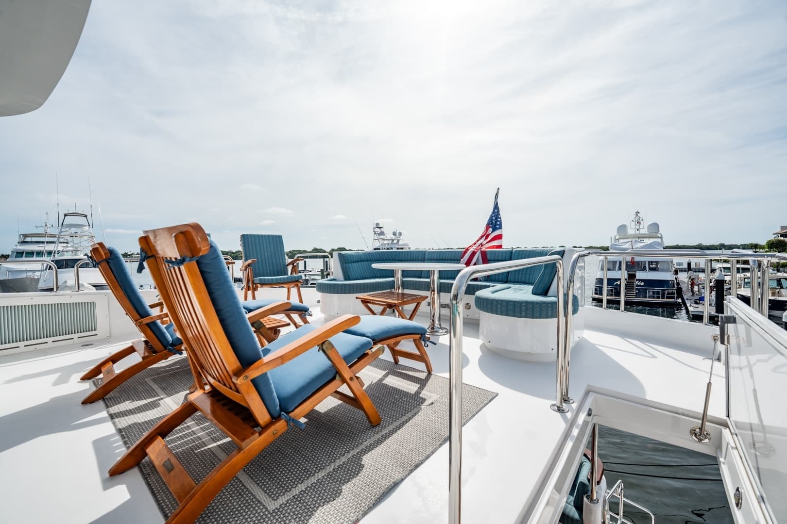 2012 Hatteras — - Image 150