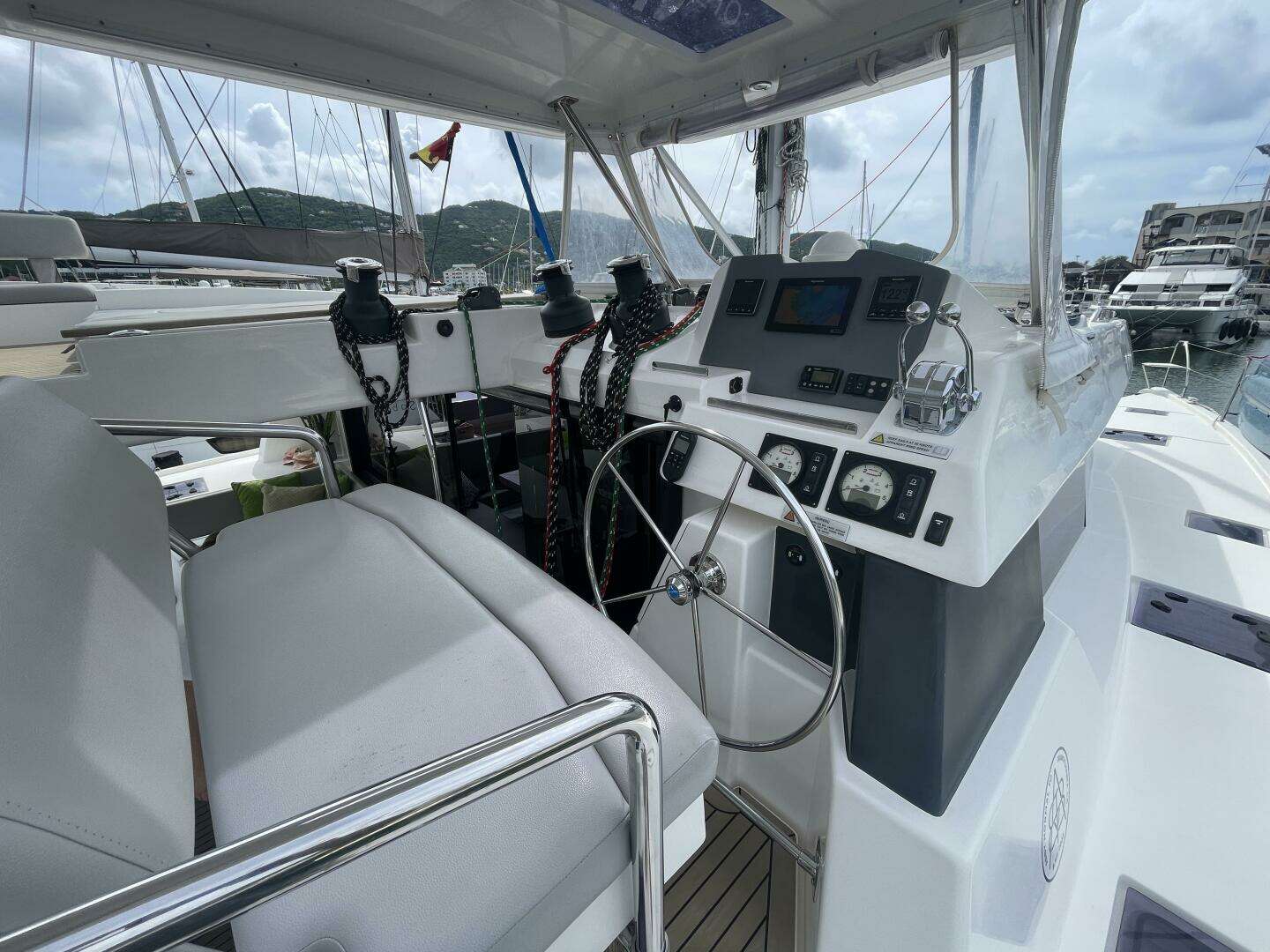 2019 Leopard 50 - Image 9