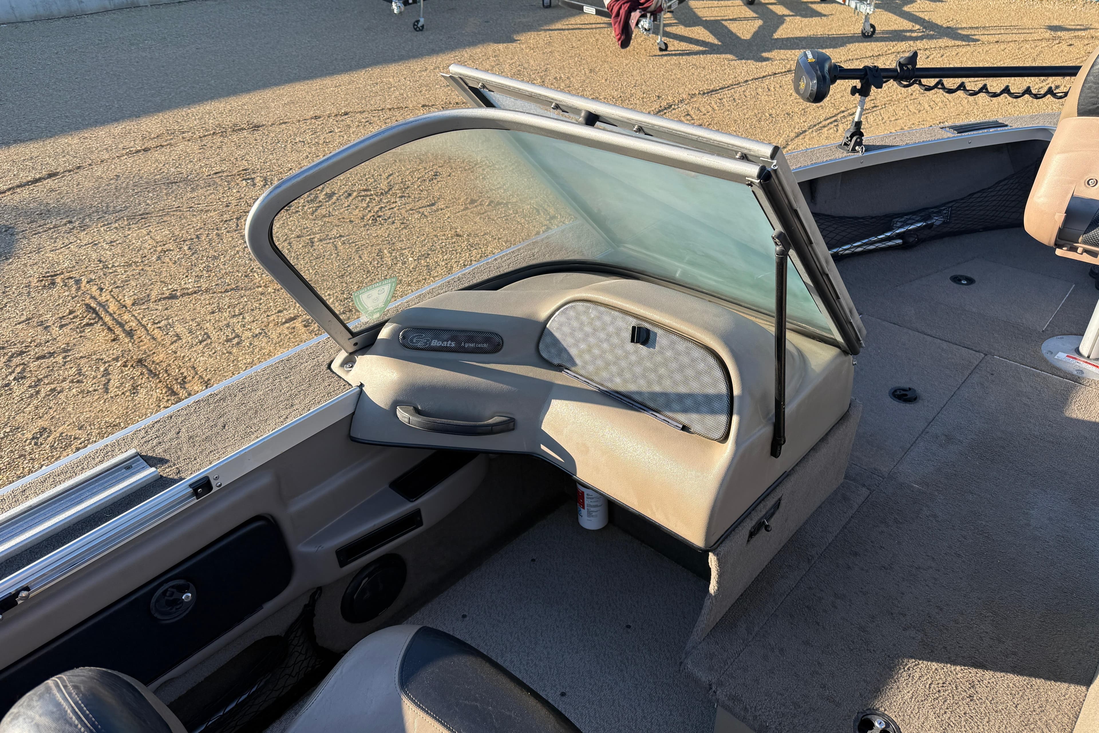 2008 G3 Angler V185 SF boat interior with windshield and seating area.