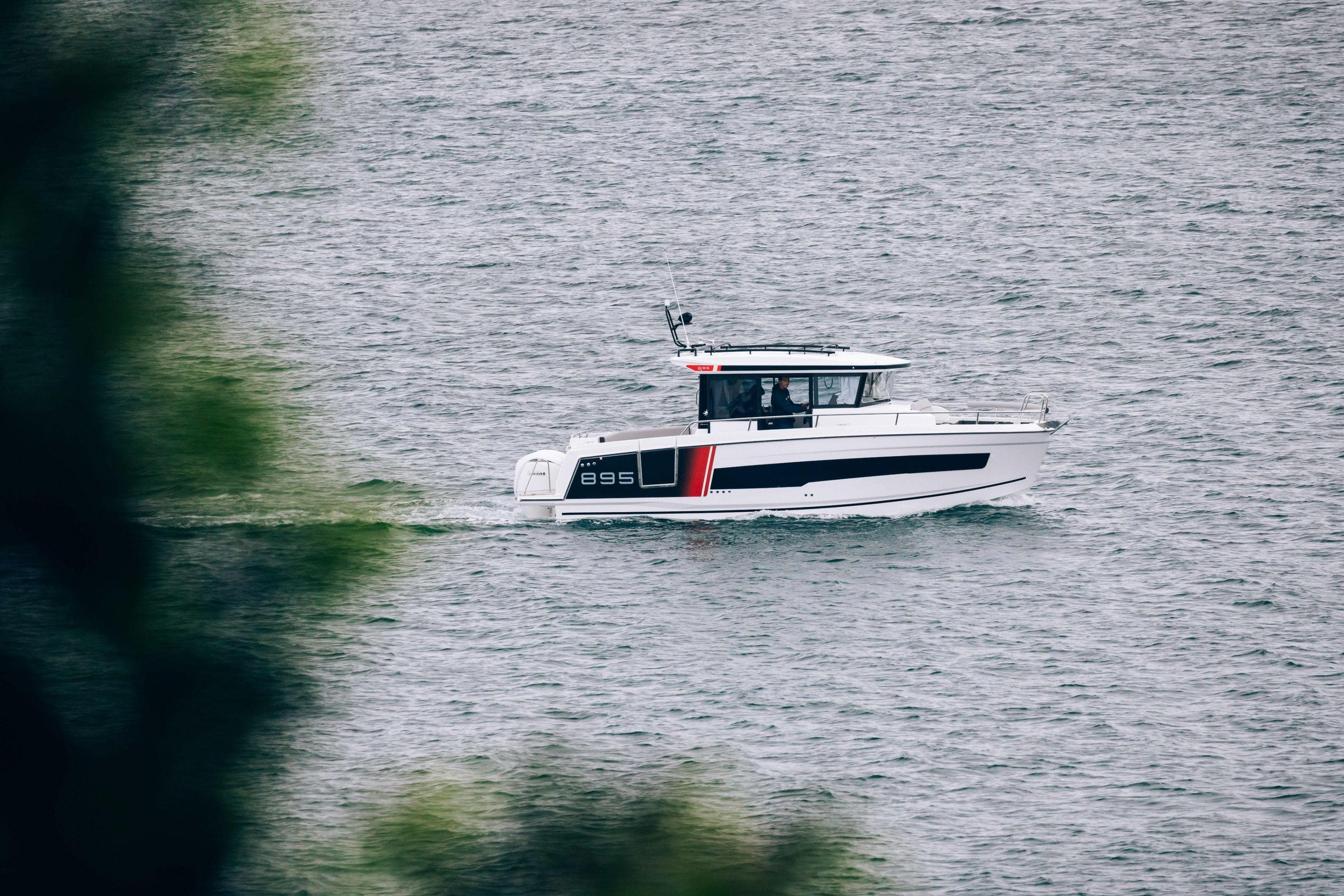 2026 Jeanneau NC 895 Sport Series 2 cruising on open water.