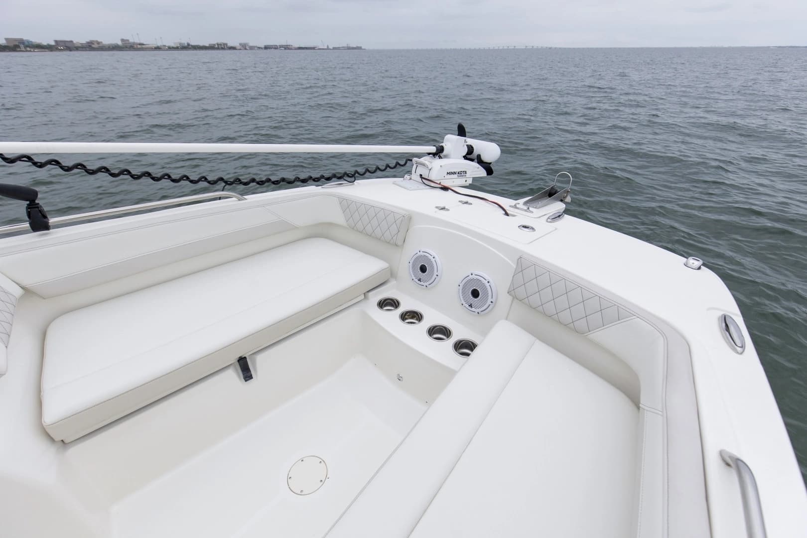 2024 World Cat 230 DC - Image 12
