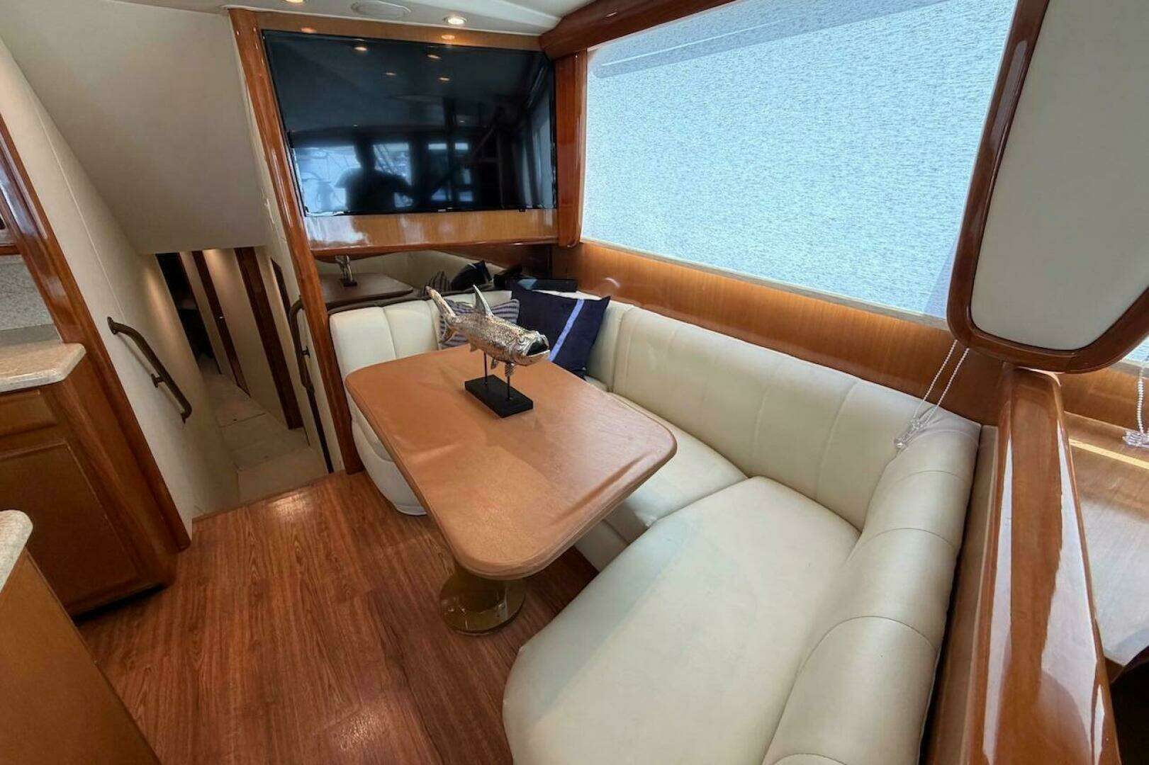 1999 Viking 58 Convertible - Image 11