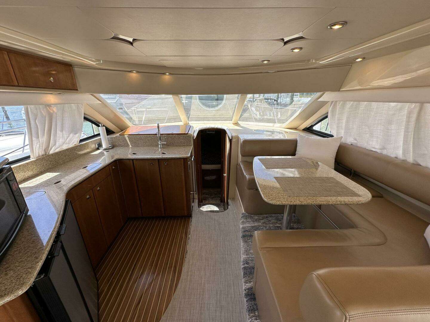 2007 Meridian 411 Sedan Bridge - Image 30