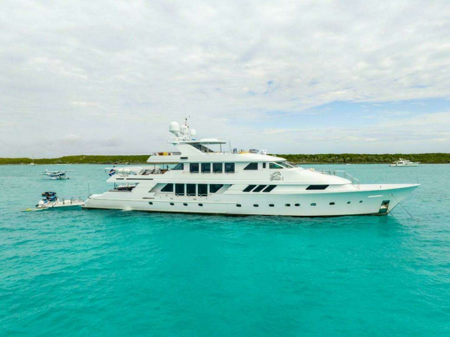 1995 Christensen Tri-deck Motoryacht - Image 63