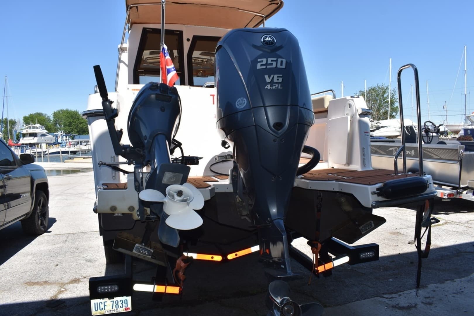 2024 Ranger Tugs R-25 LE - Image 3