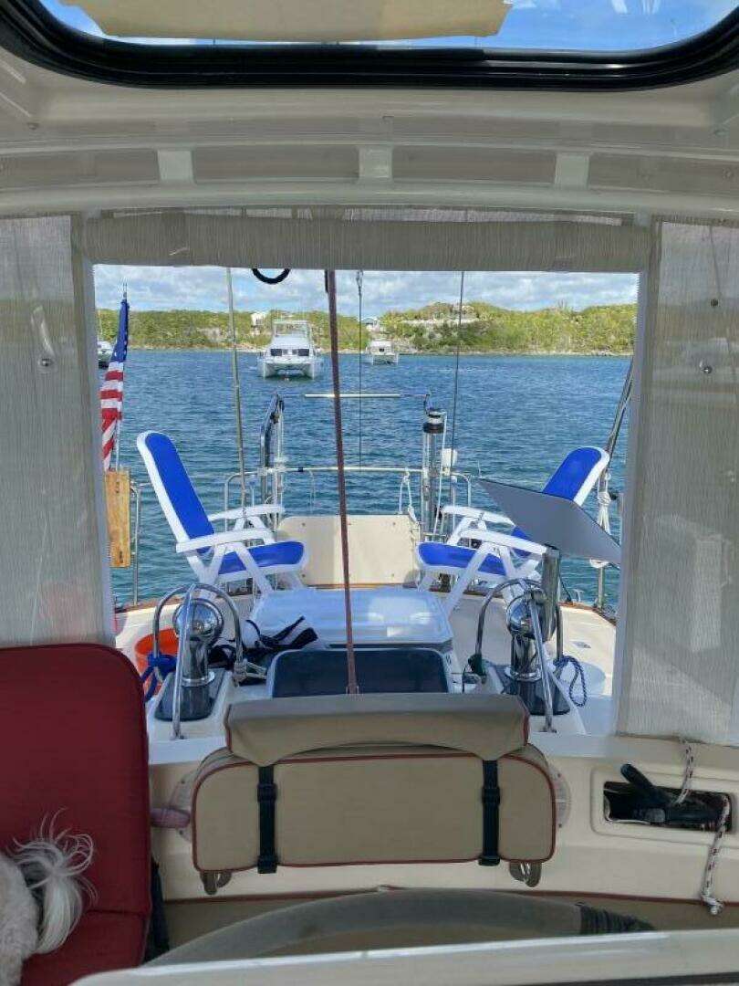 2005 Island Packet 485 - Image 8
