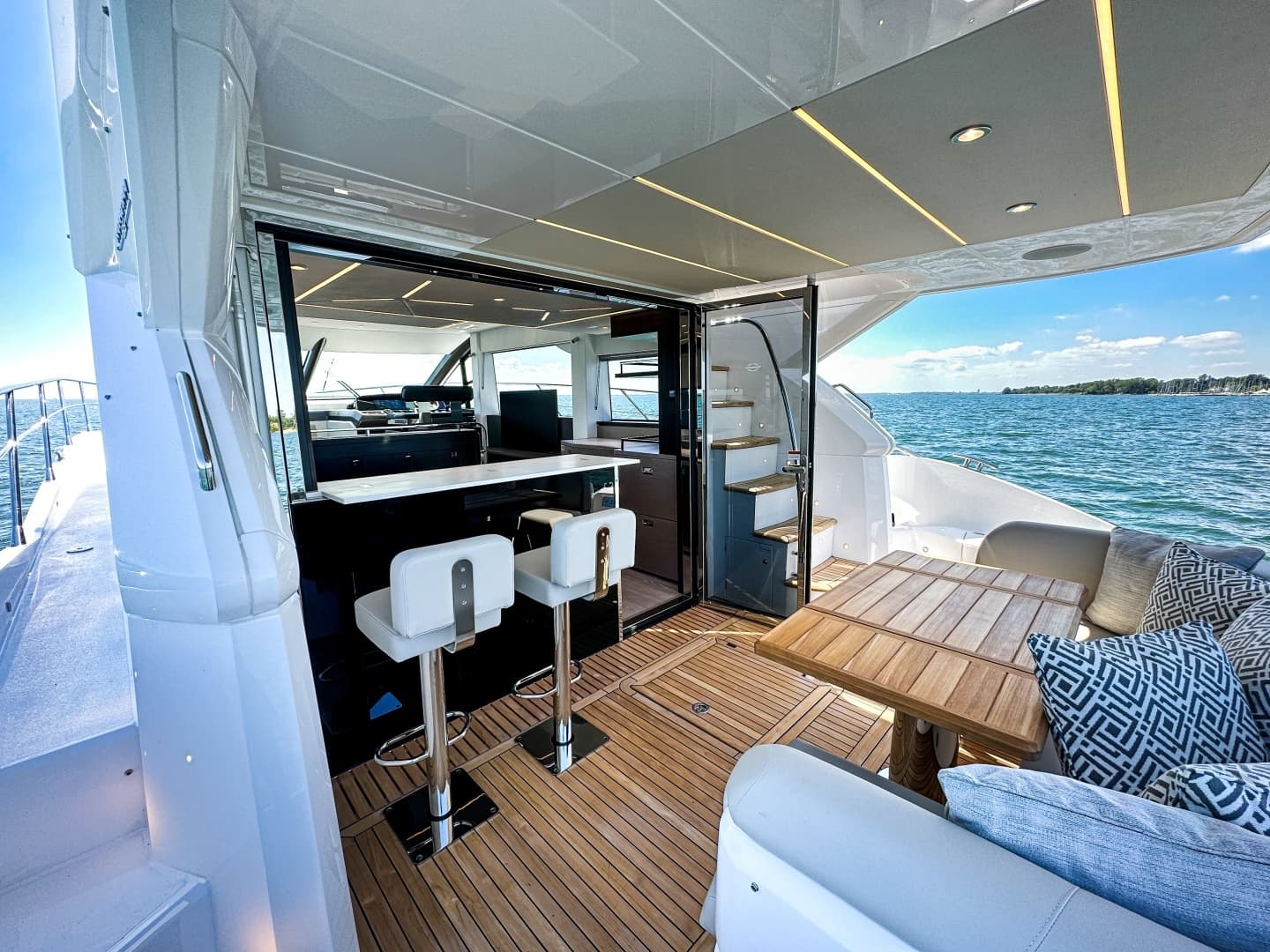 2024 Sunseeker 55 Manhattan - Image 35