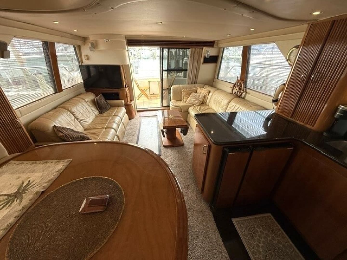 2005 Carver 46 Voyager - Image 54