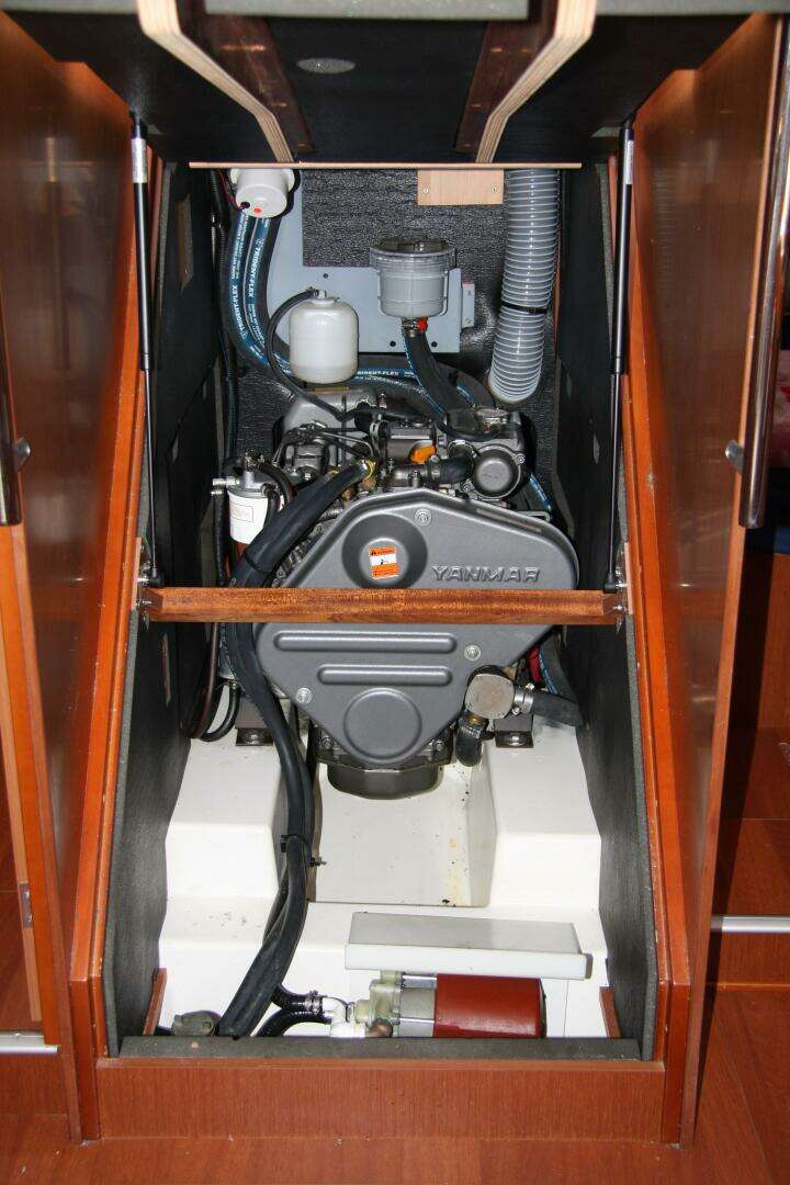 2013 Beneteau Oceanis 41 - Image 49