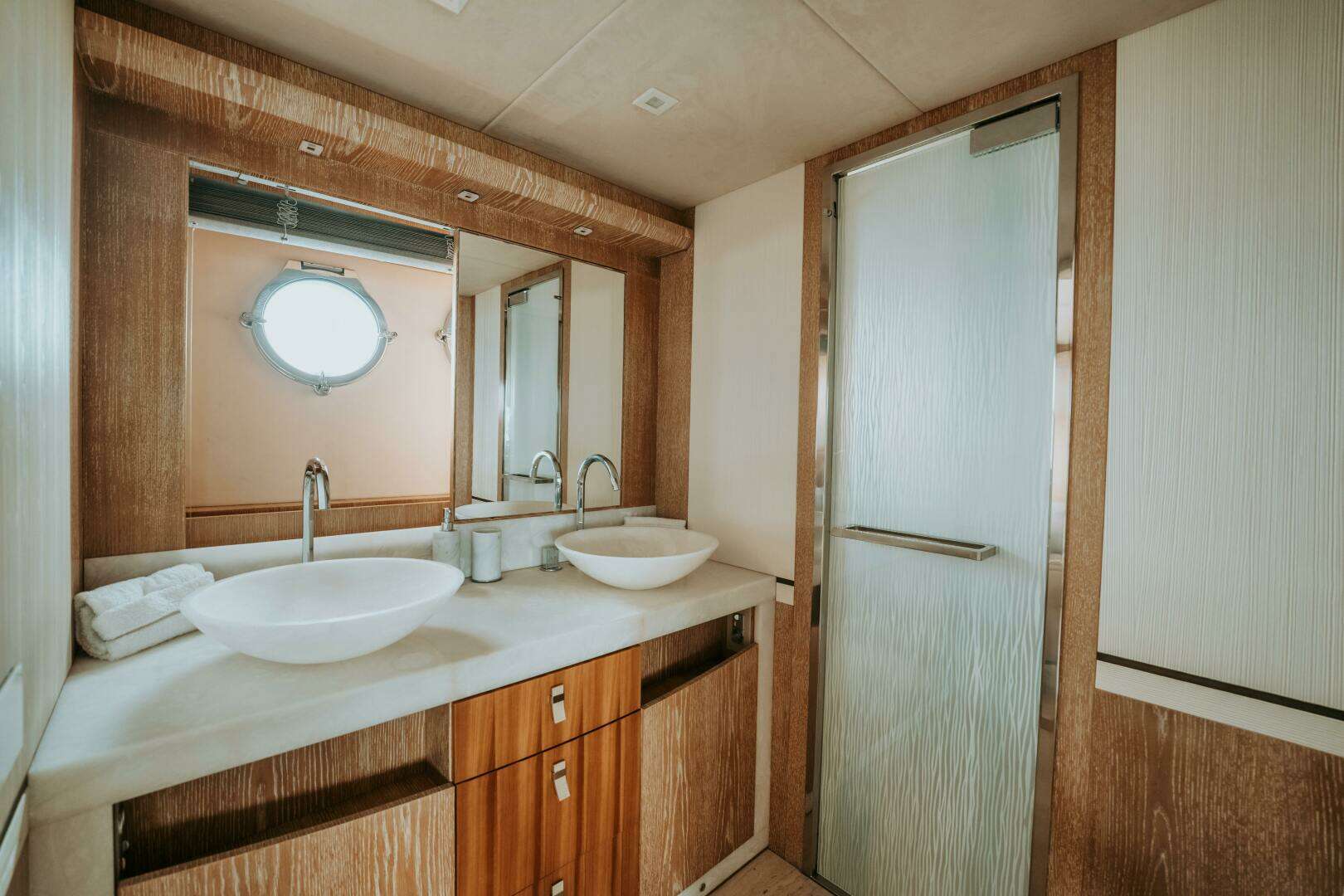 2013 Monte Carlo Yachts — - Image 9