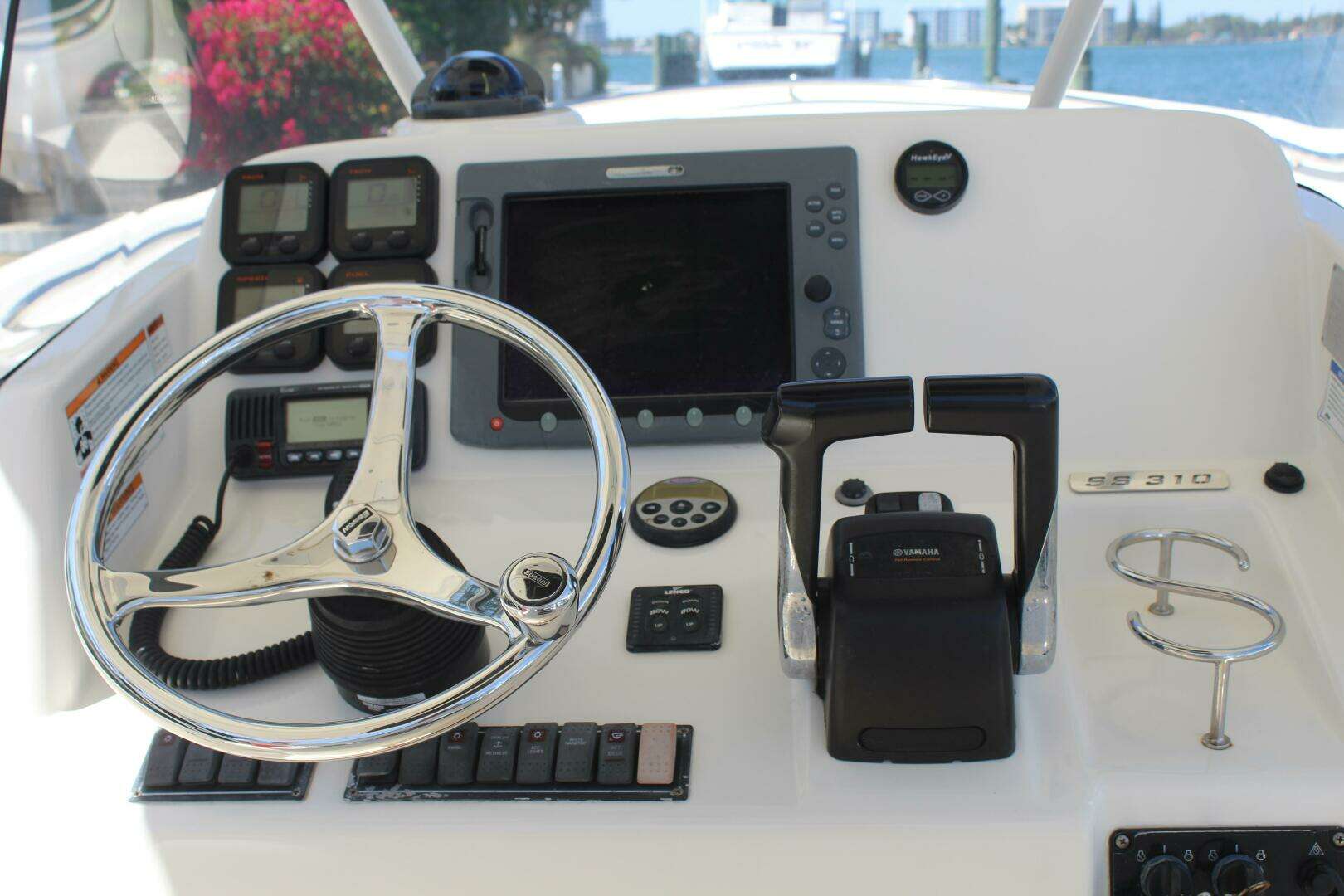 2008 Pursuit 3100 Sport - Image 20