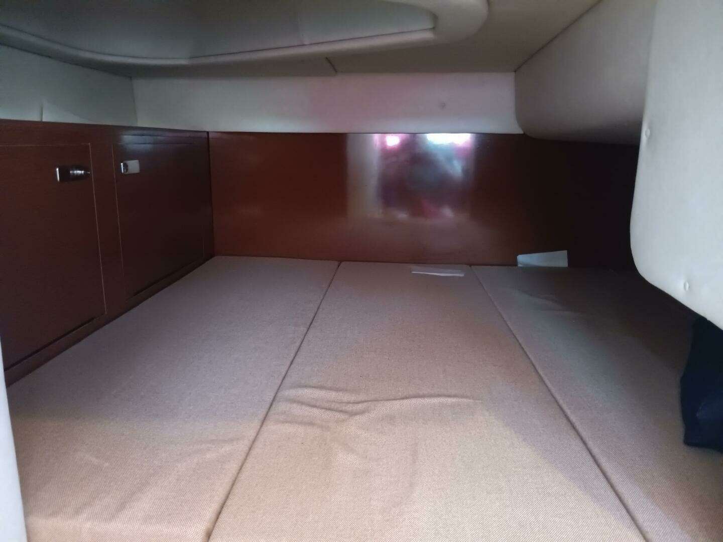 2010 Sea Ray 260 Sundancer - Image 36