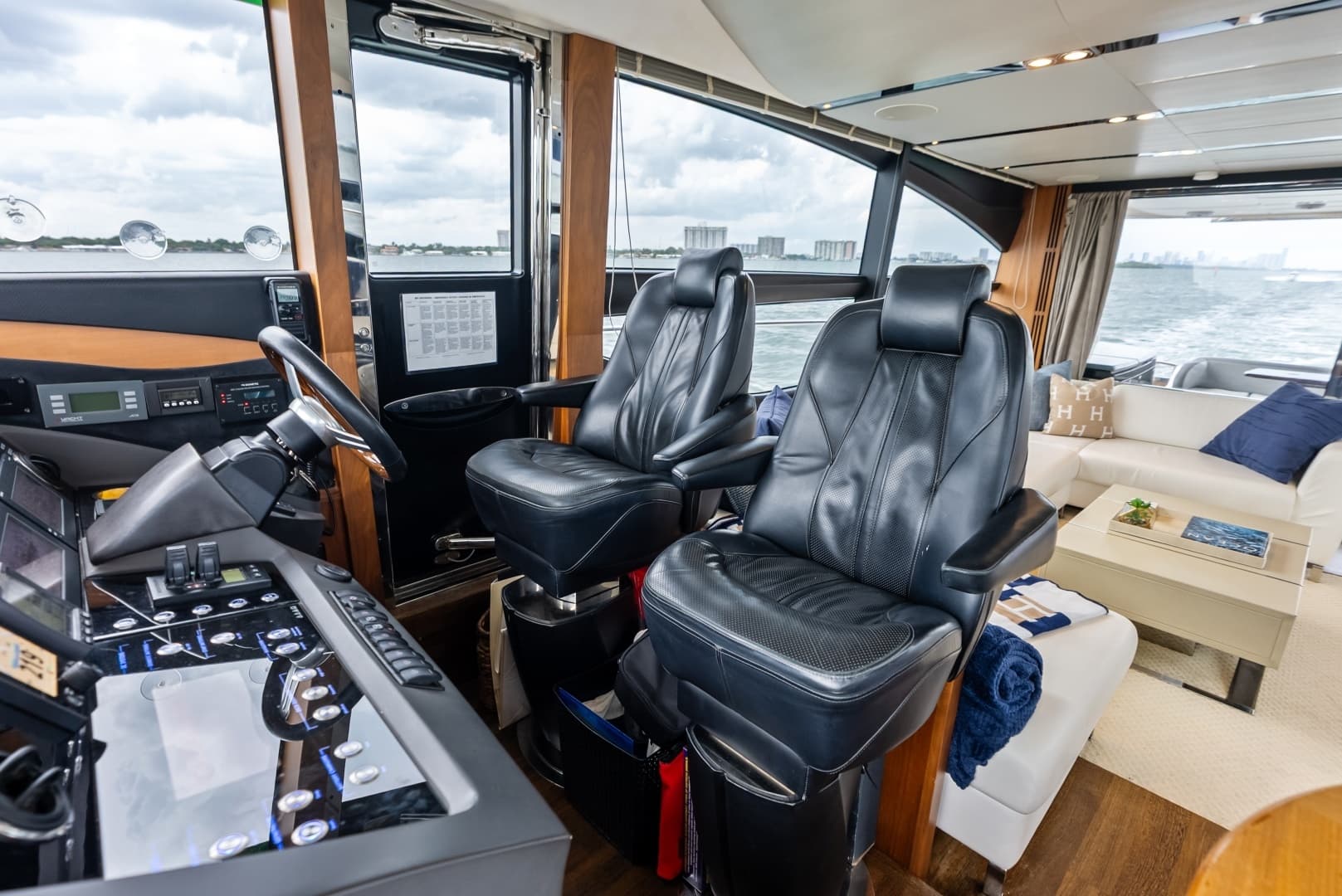 2014 Princess S72 - Image 96