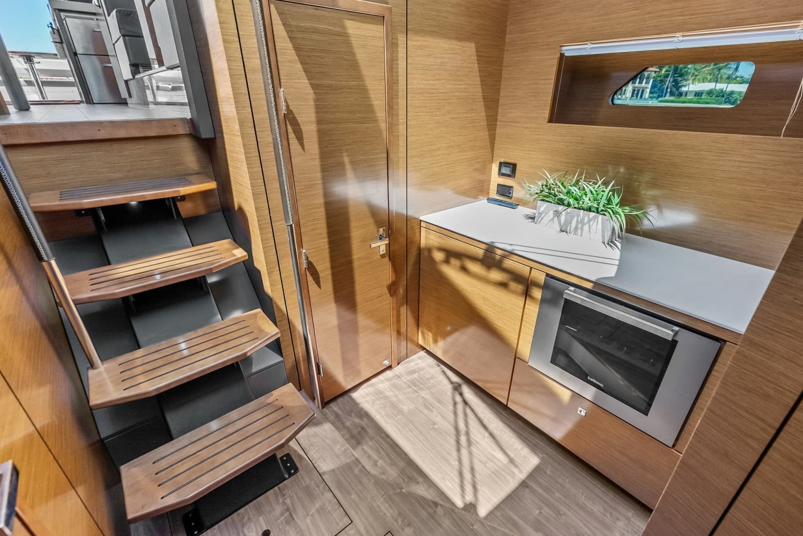 2019 Cruisers Yachts 54 Cantius - Image 42
