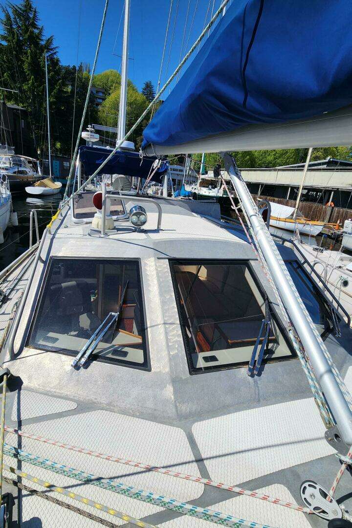 2004 Dudley Dix Jacobs Bros 43 Pilot - Image 15