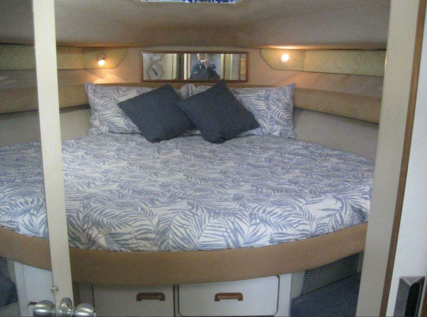 1993 Sea Ray 440 Sundancer - Image 18
