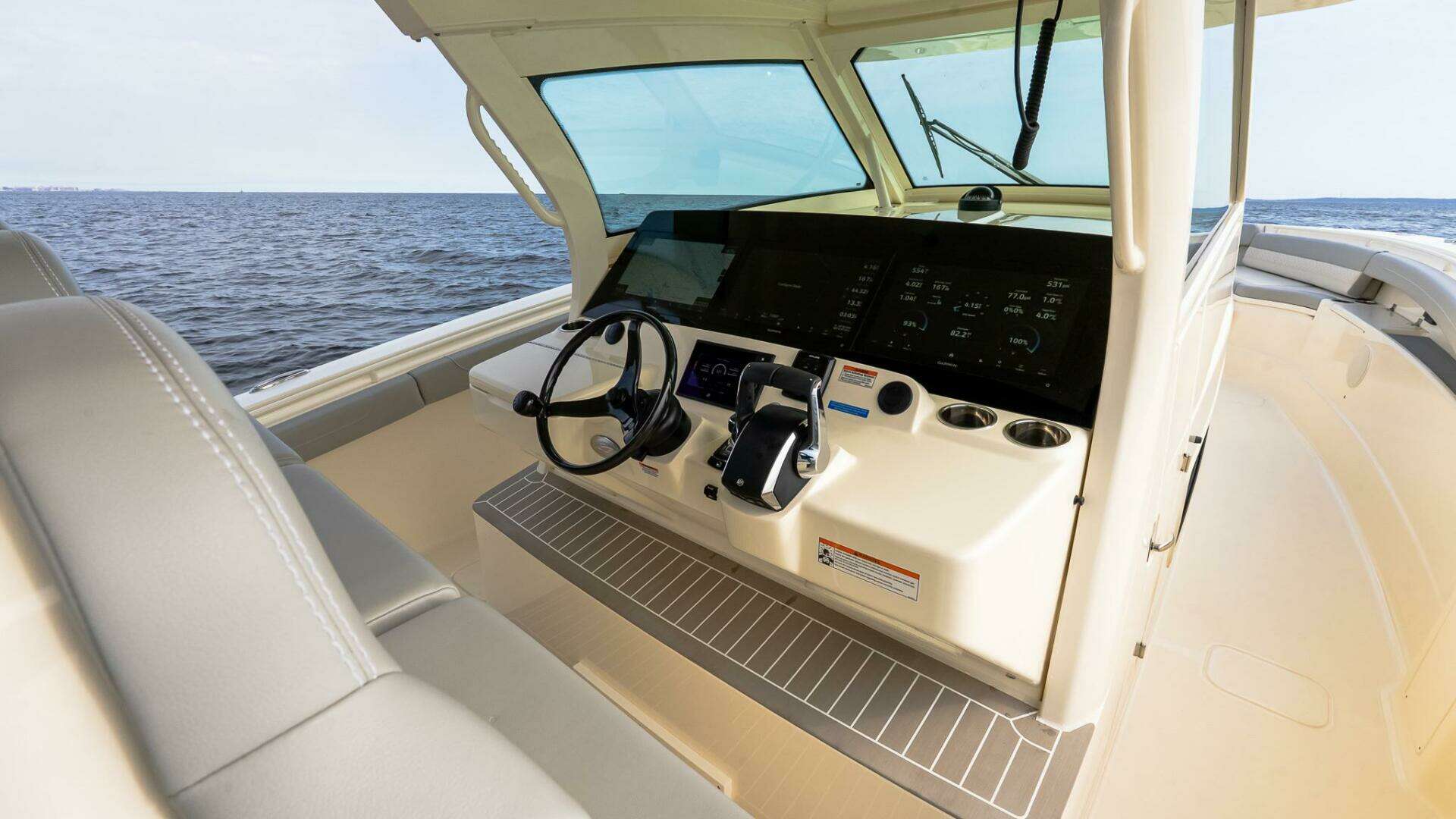 2025 Scout 425 LXF - Image 36