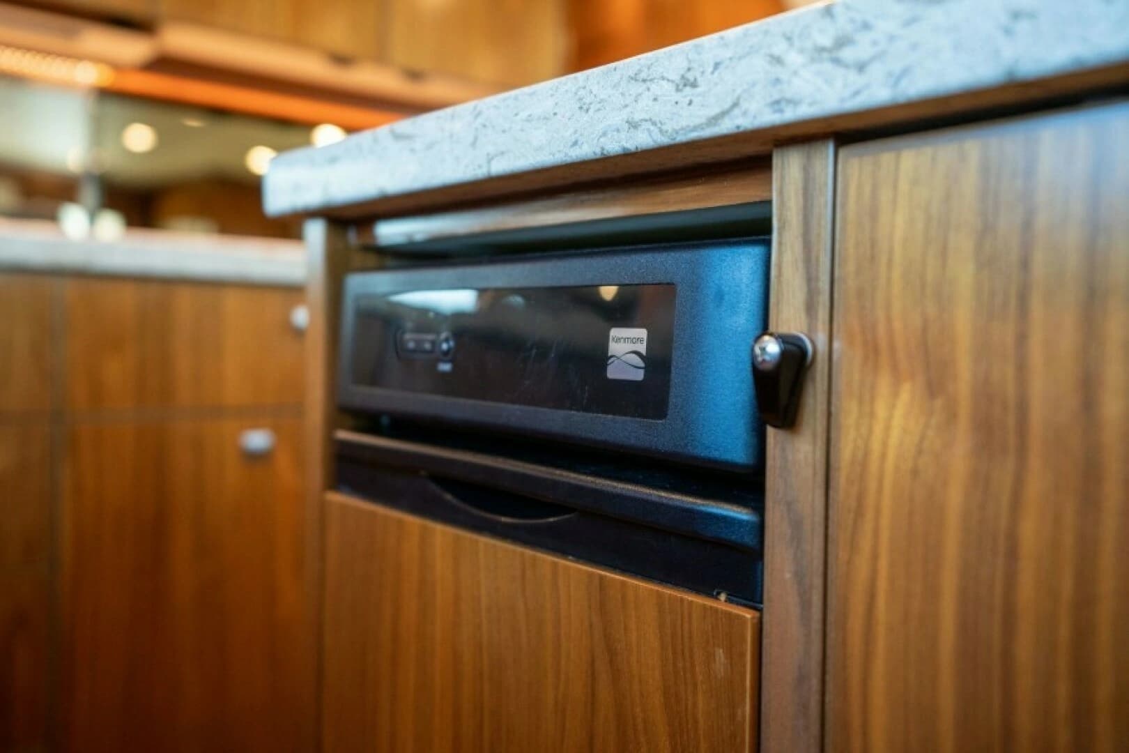2018 Viking 72 Convertible - Image 33
