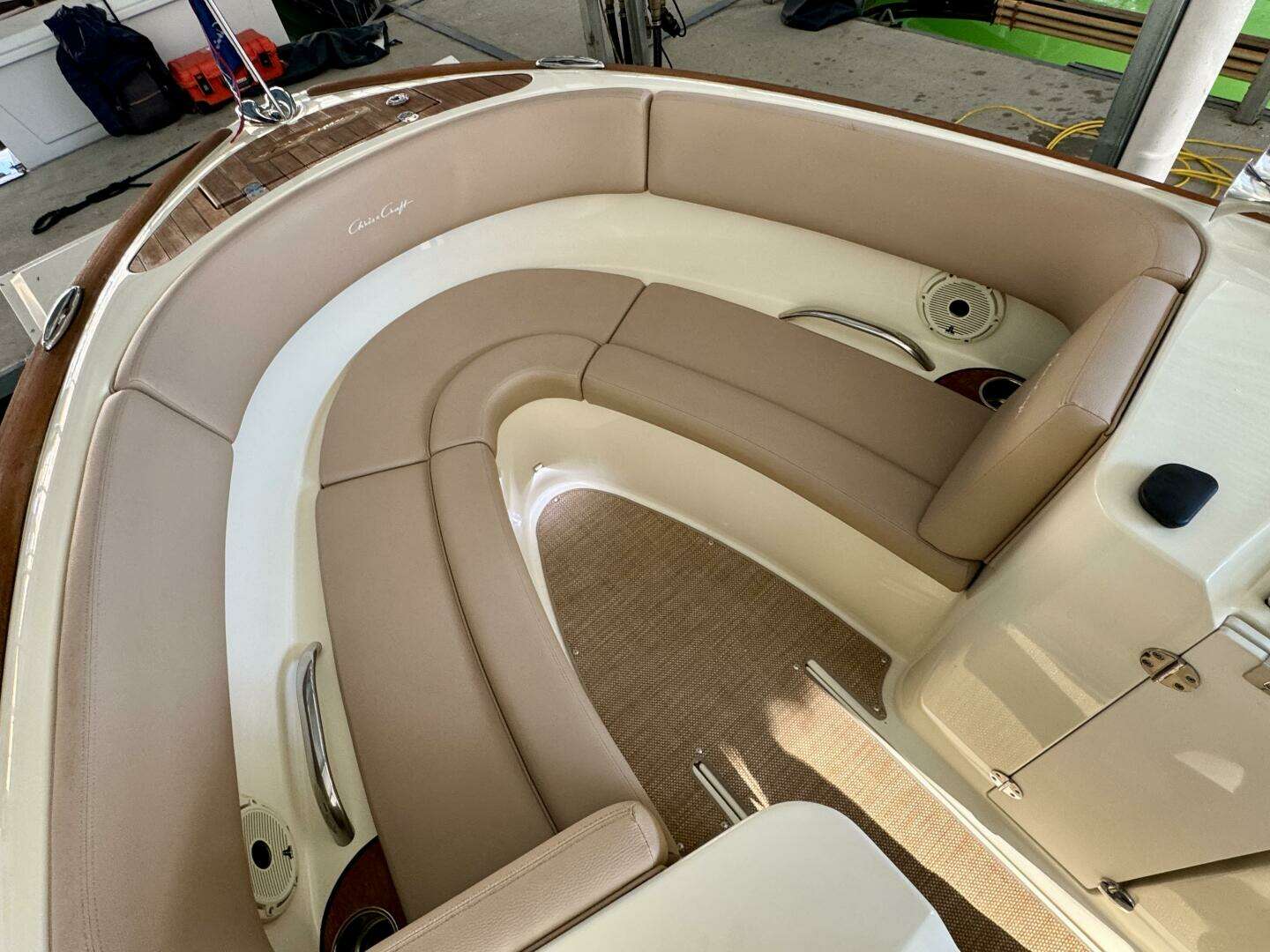 2018 Chris-Craft Launch 27 Heritage Trim Edition - Surf - Image 46