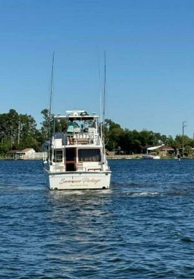 1989 Ricker 48 Convertible - Image 16