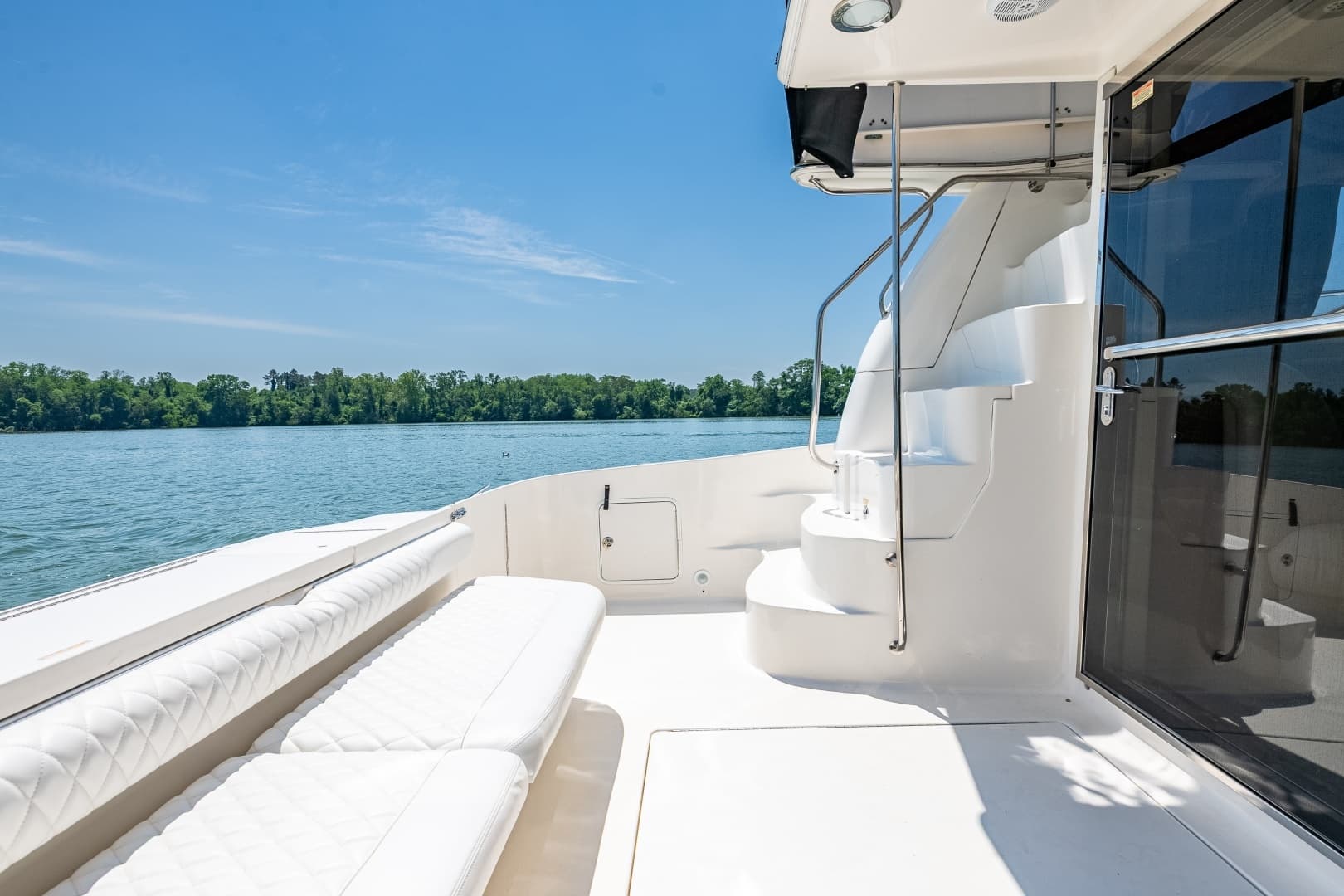 2003 Sea Ray 480 Sedan Bridge - Image 39