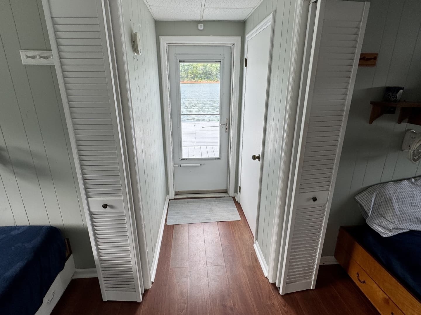 1978 Custom 18 x 24 Off-Grid Floating Cabin Approx 385sqft - Image 39