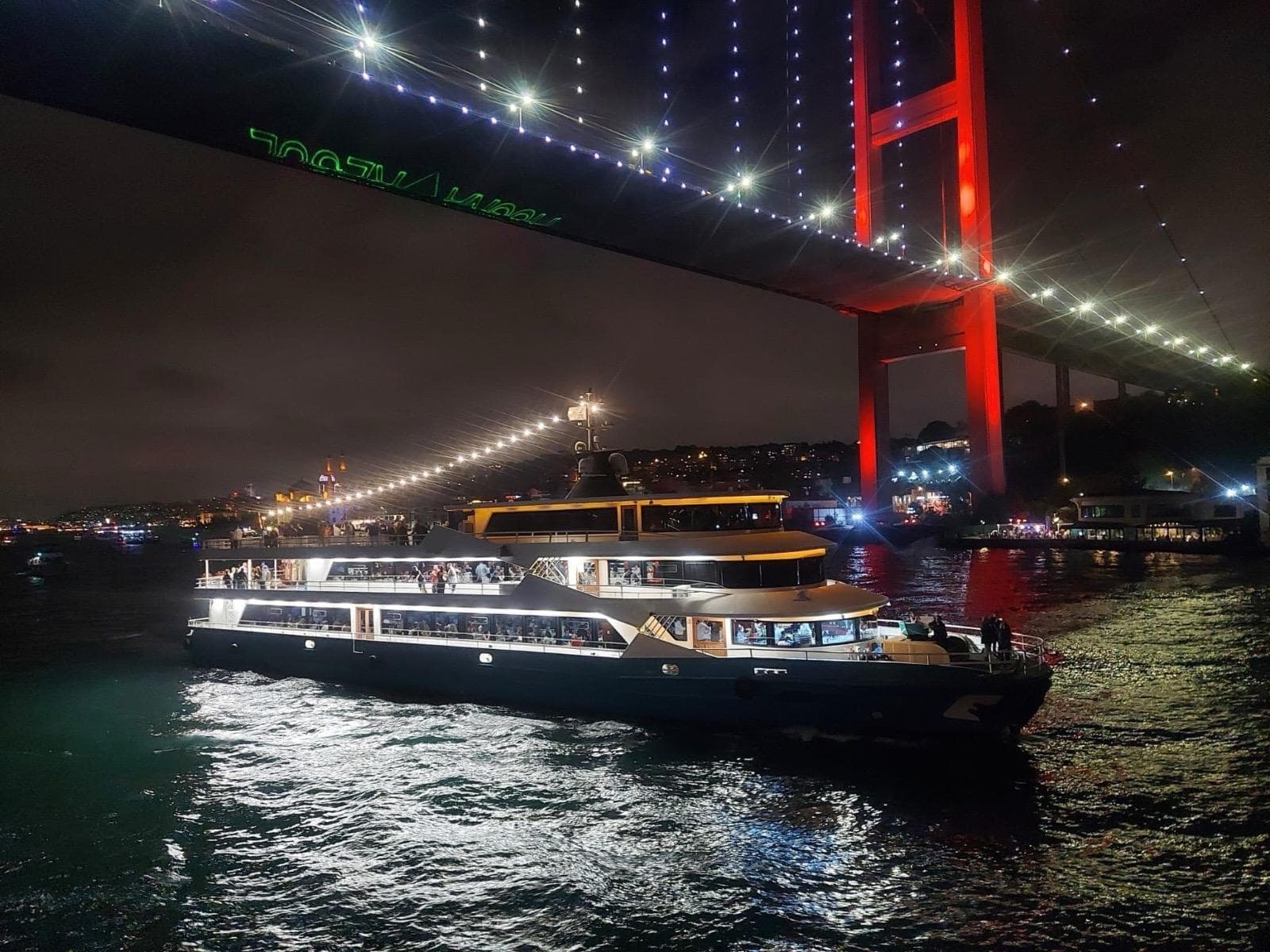 RESTAURANT AND EXCUSION VESSEL 50 M