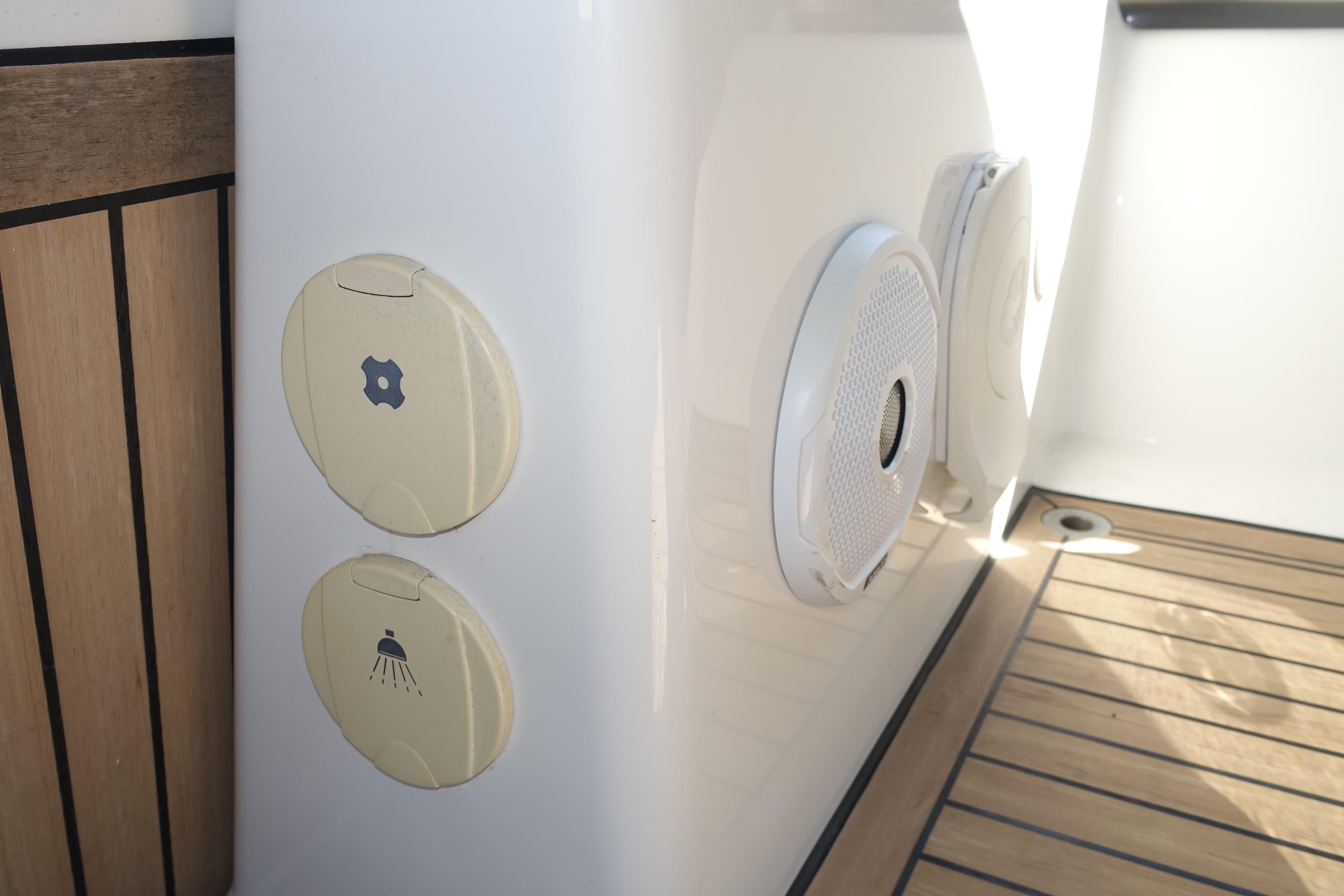Hanse 348 yacht deck with shower and speaker, 2021 model.