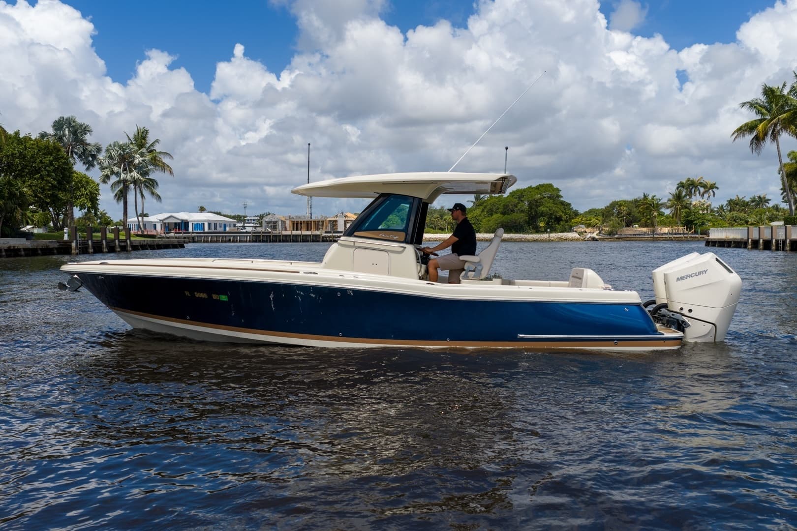 2024 Chris-Craft 30 Catalina - Image 10