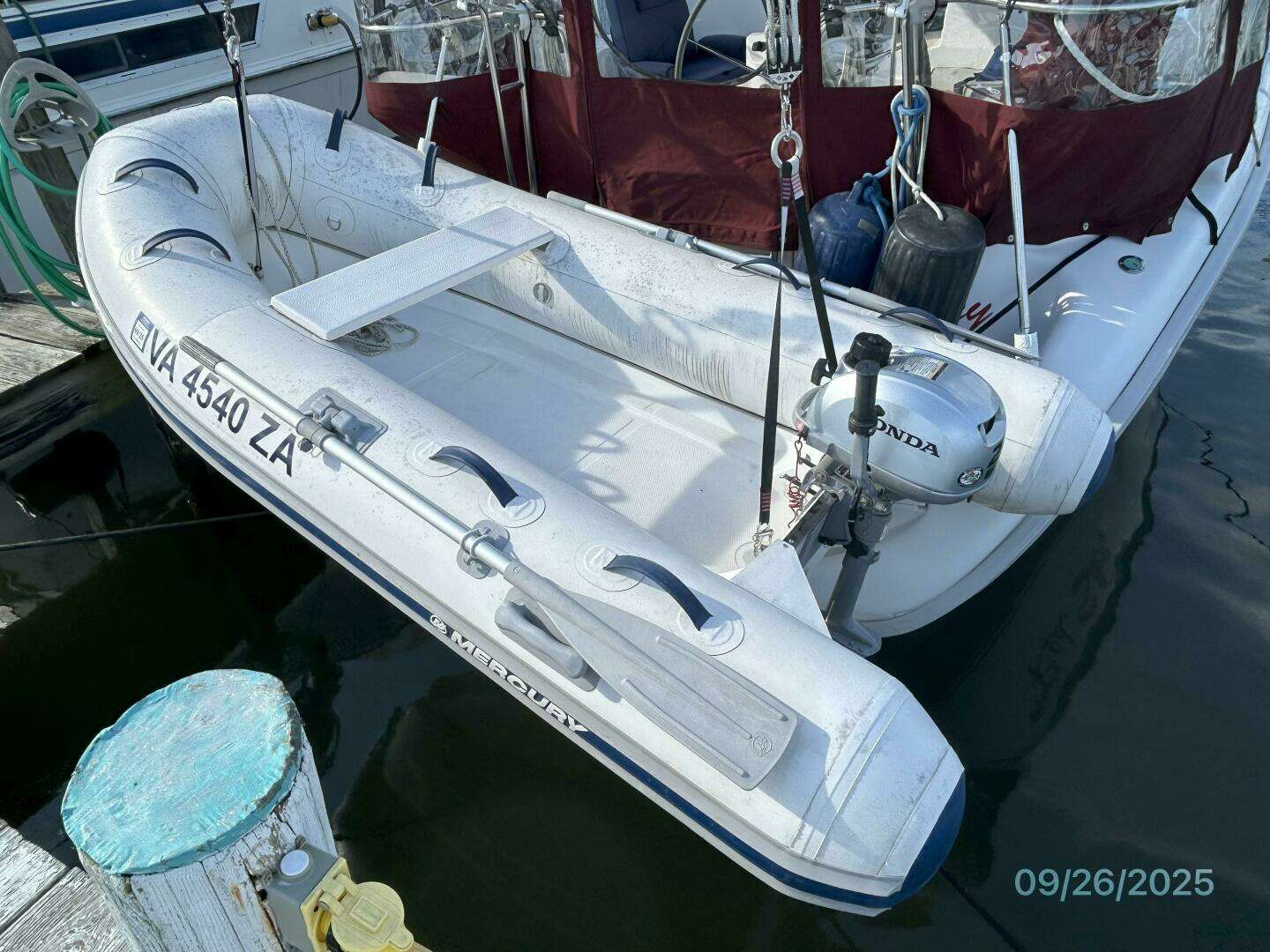 1998 Hunter 376 - Image 39