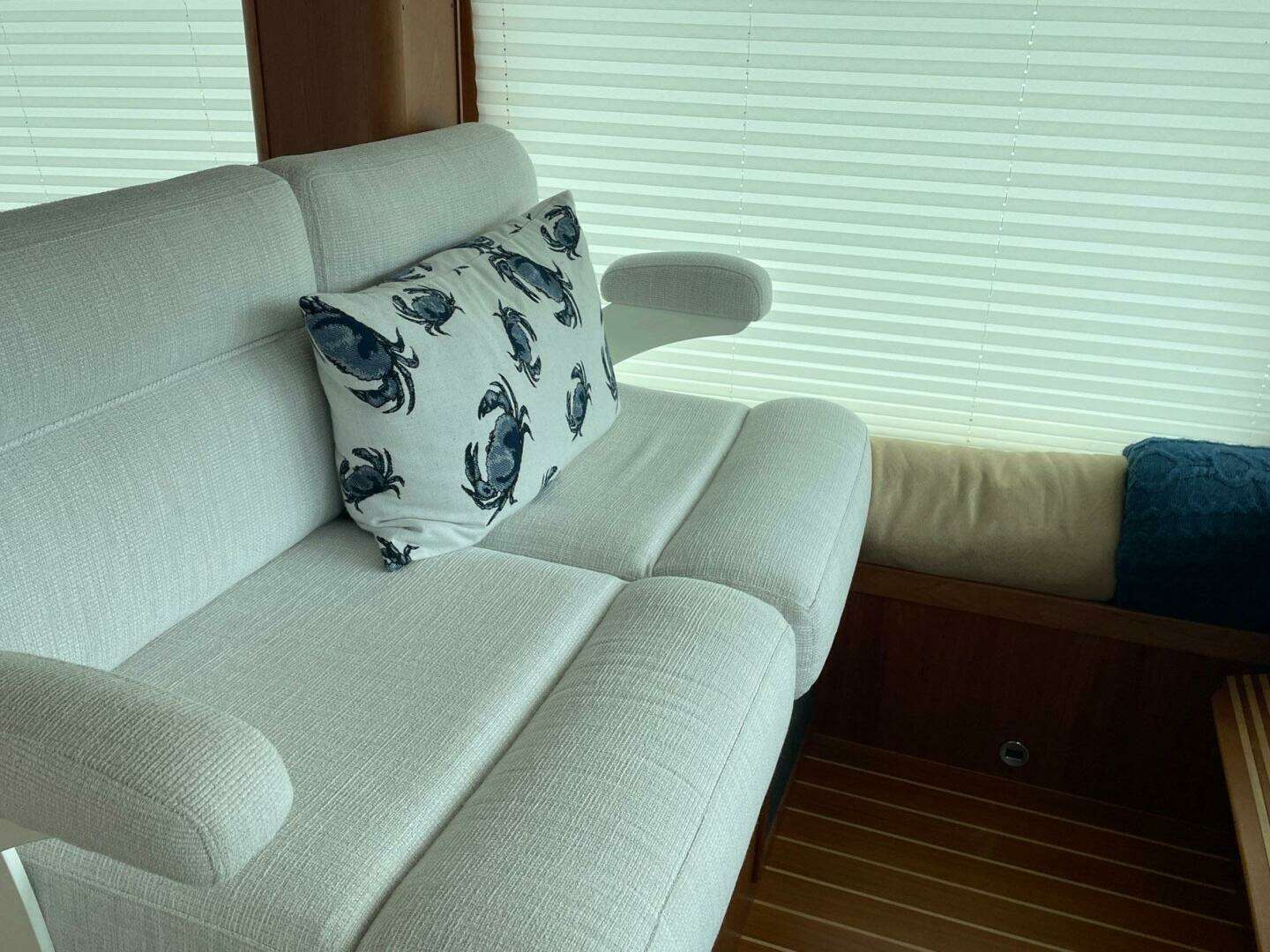 2021 Sabre 58 Salon Express - Image 13
