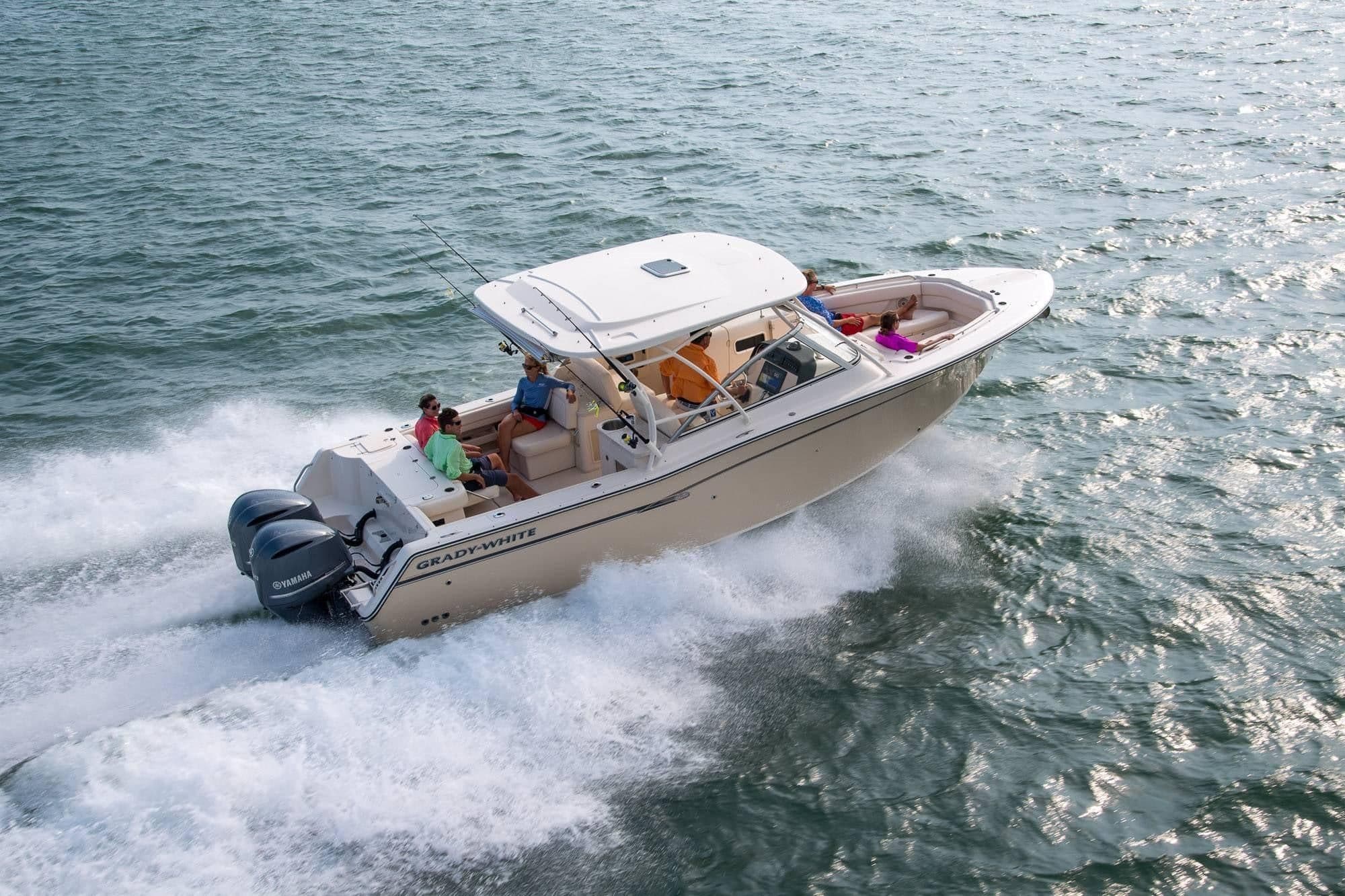 2023-Grady-White-Freedom-307-MarineMax