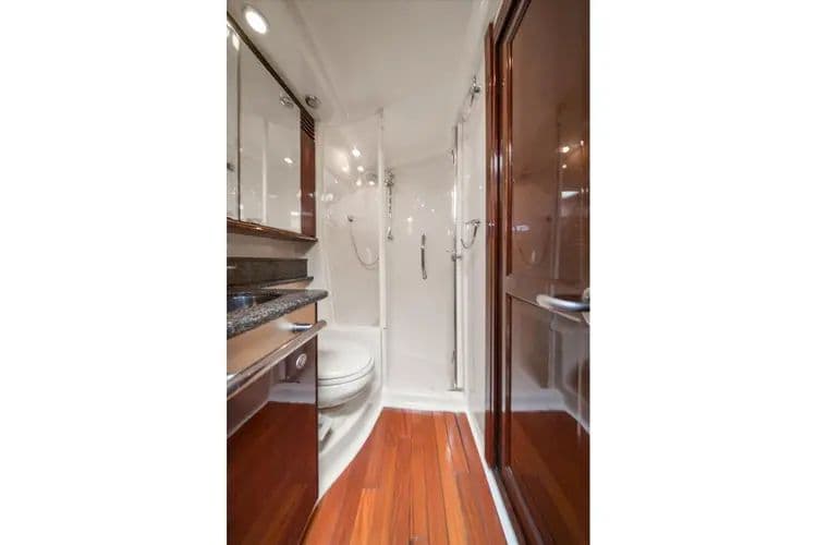 2007 Sea Ray 52 Sedan Bridge - Image 43