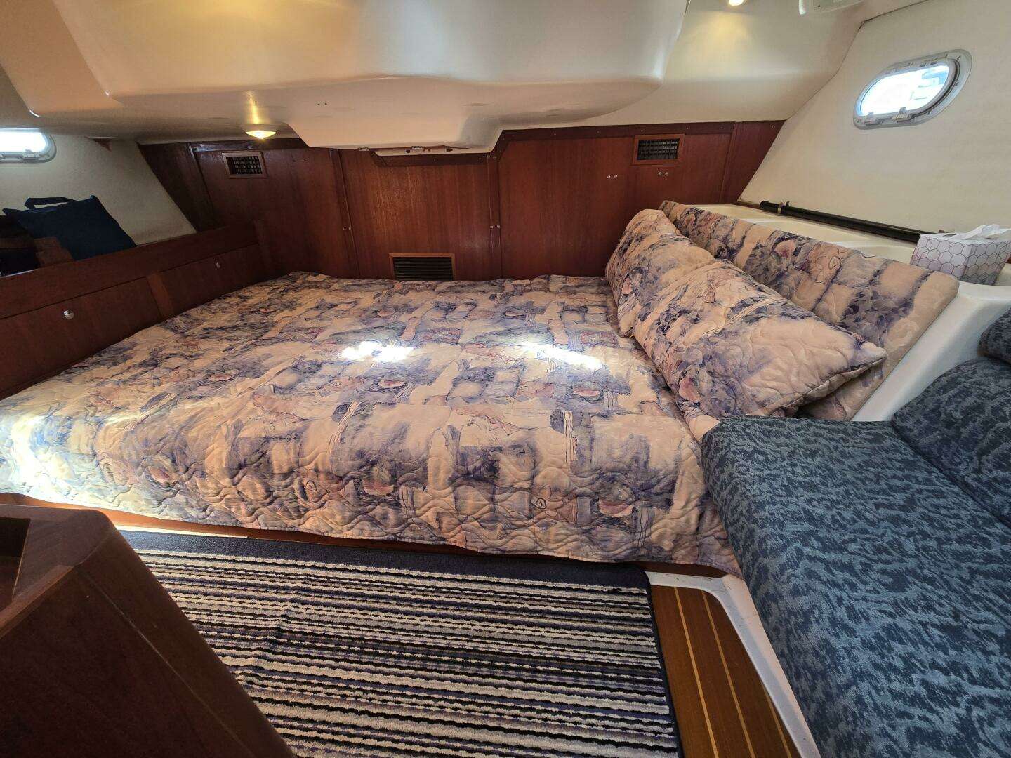 1998 Hunter 410 - Image 54