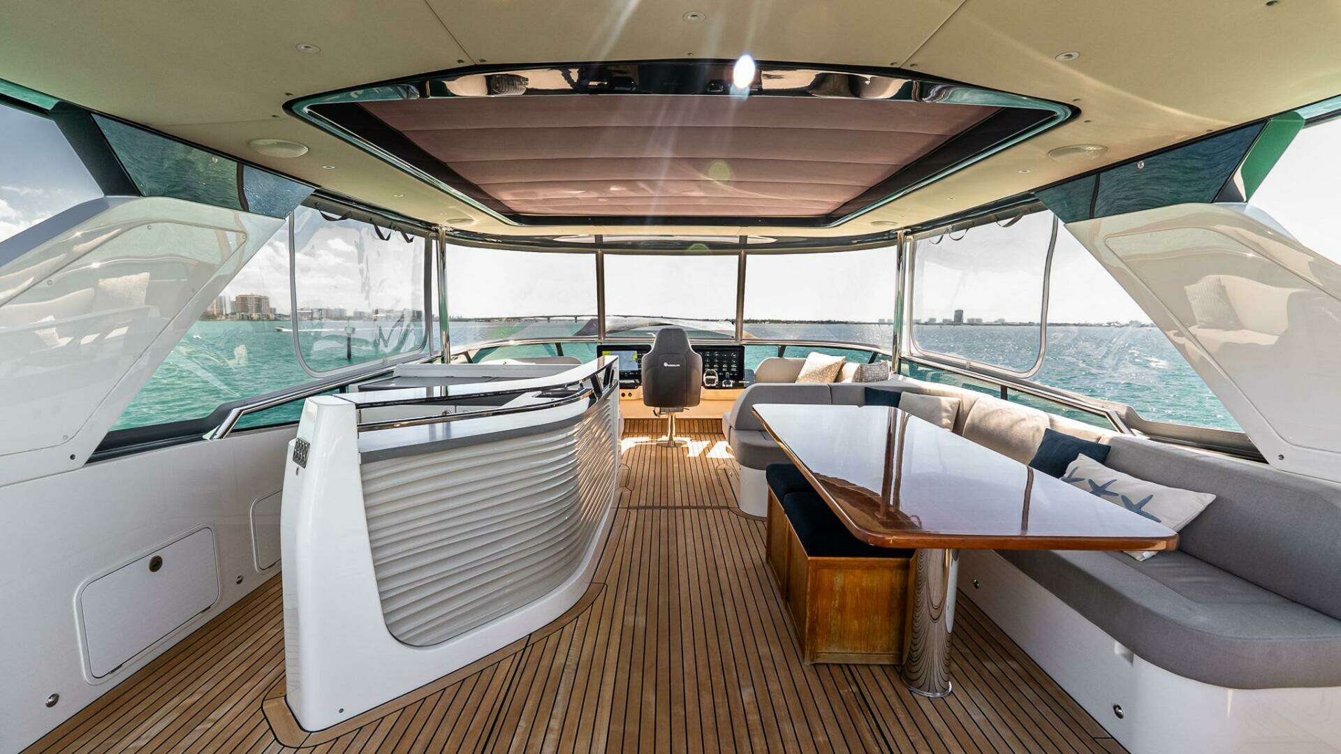 2022 Absolute 64 Navetta - Image 40