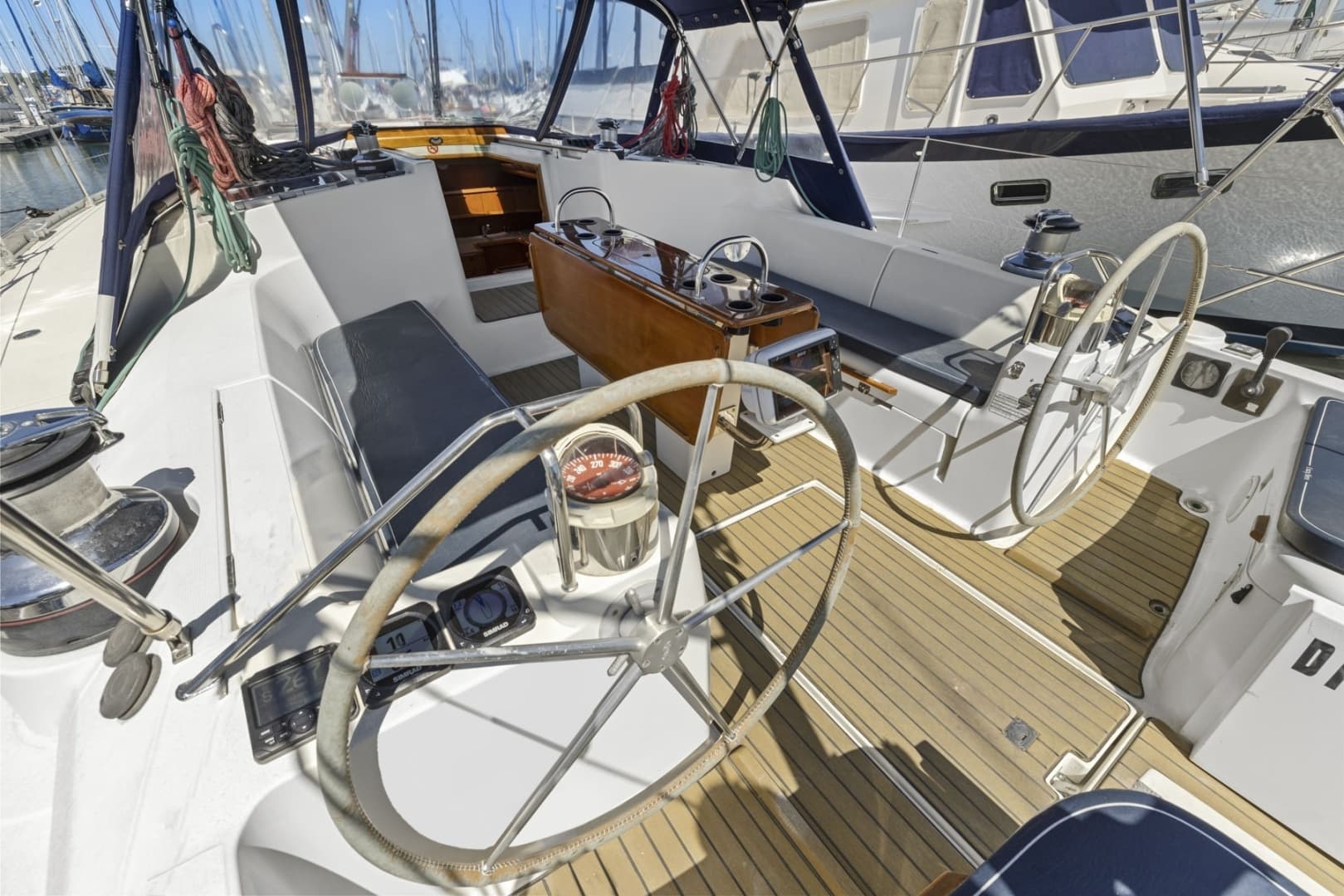 2001 Jeanneau — - Image 26