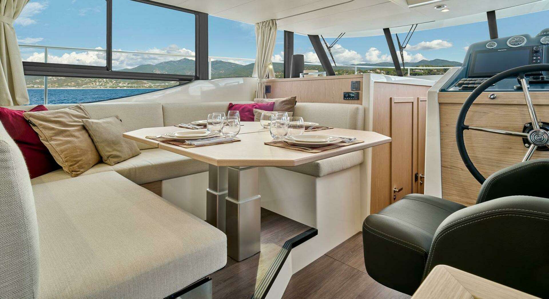 2026 Beneteau Swift Trawler - Image 14