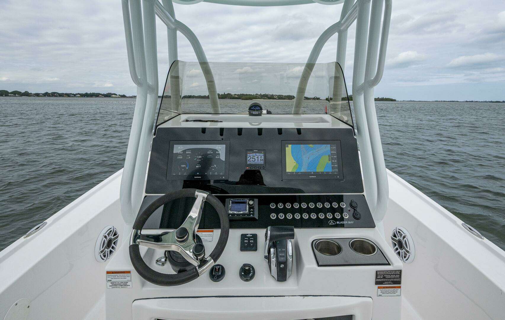 2022 Blazer Bay 2700 Hybrid - Image 3