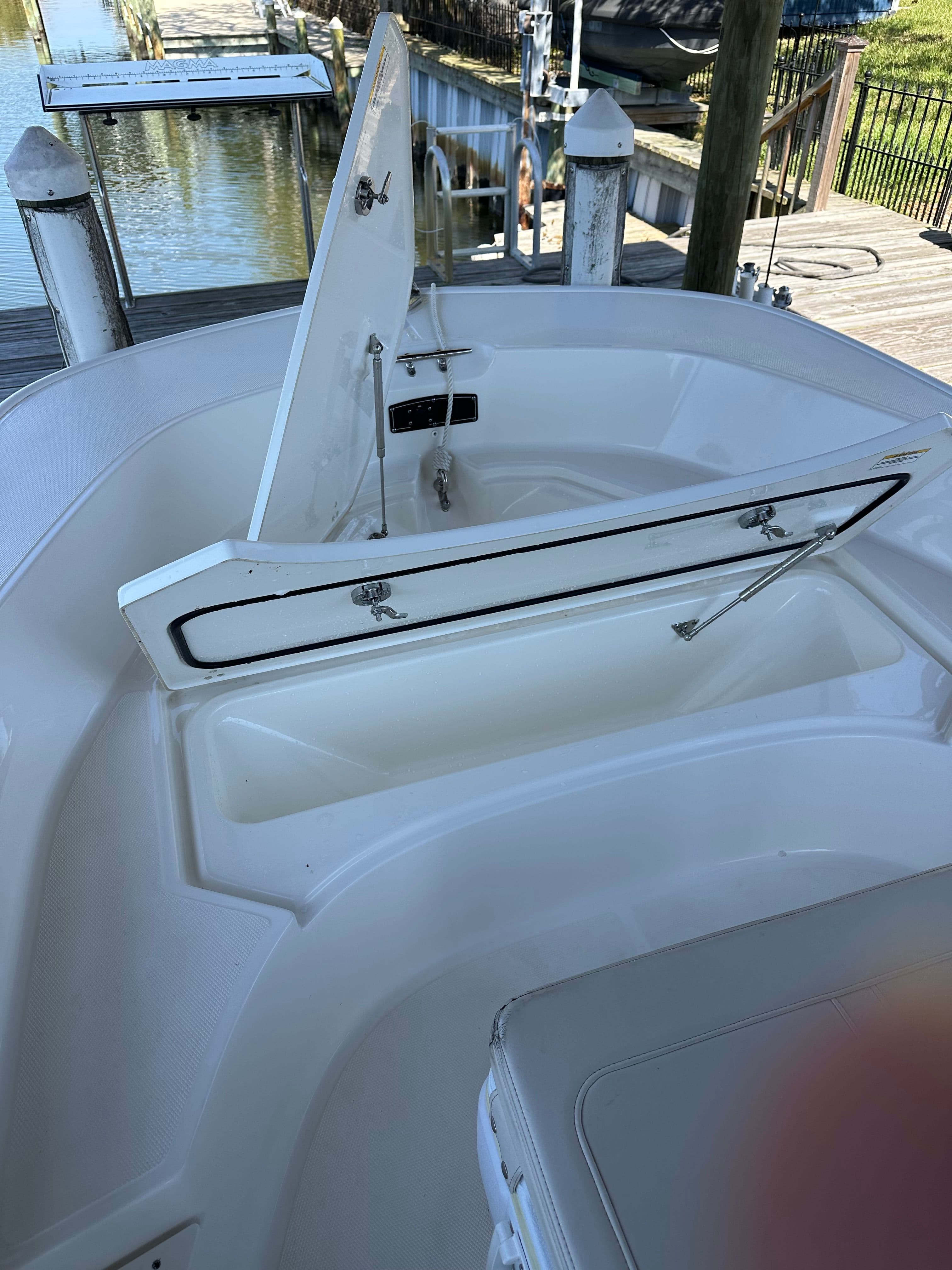 2024 Boston Whaler 170 Montauk - 23
