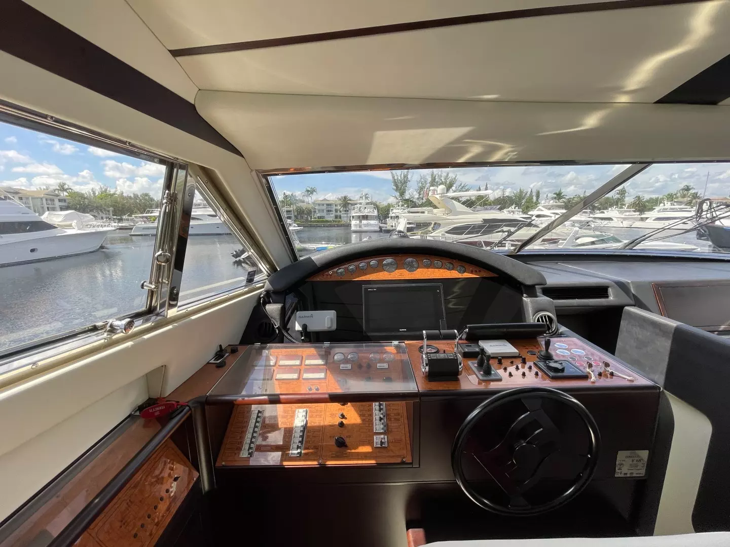 2001 Ferretti Yachts 680 - Image 19